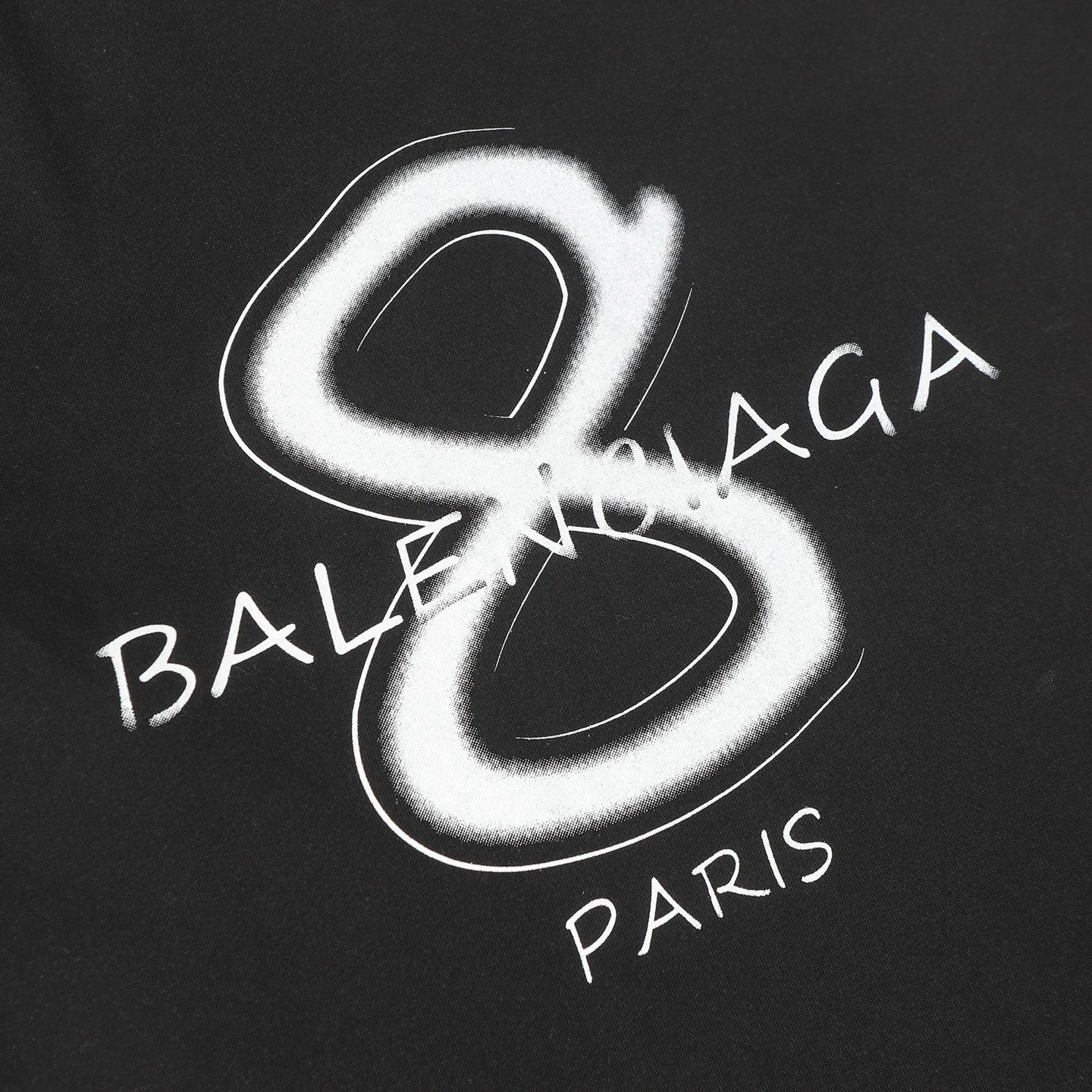Balenciaga Camiseta de Manga Corta con Logo Estampado en Algodón Lavado Negro 5 i1749999604764 2060 0 3