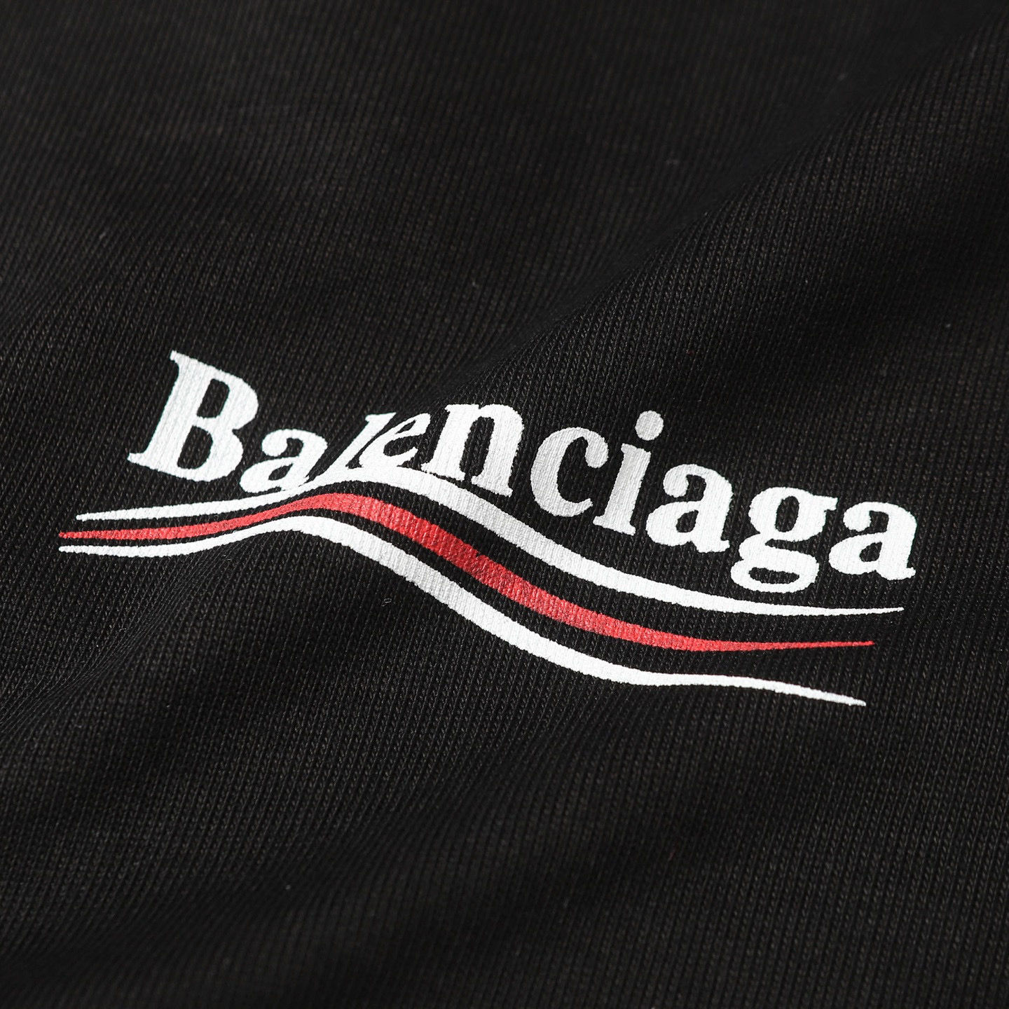 Balenciaga Camiseta de Manga Corta con Logo Estampado - Diseño Clásico 5 i1750001970736 2808 0 3