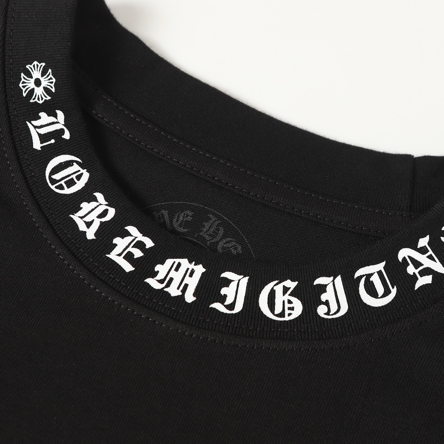 Chrome Hearts Come hearts/克罗心马蹄梵文印花长袖