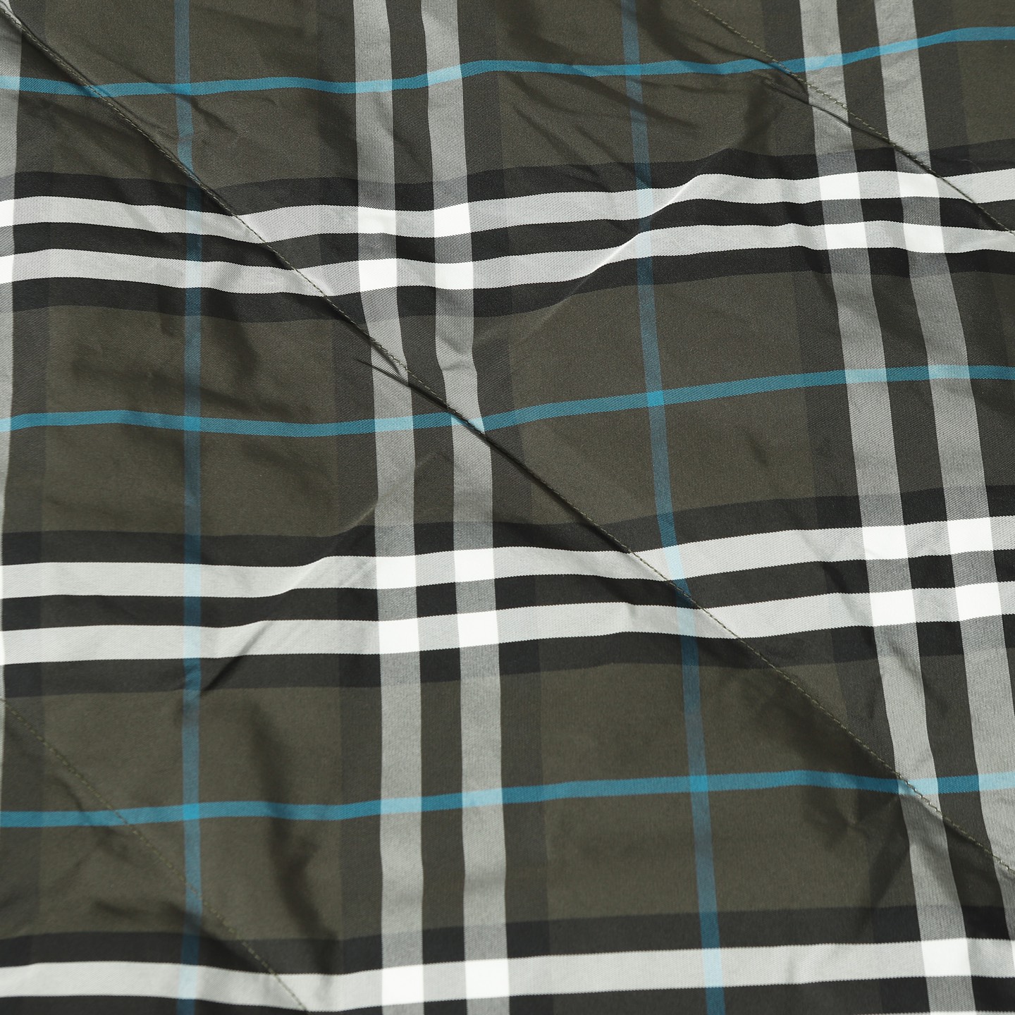 Burberry Chaqueta Acolchada Reversible con Diseño de Cuadros para Hombre/Mujer 7 i1758536725220 434 0 5