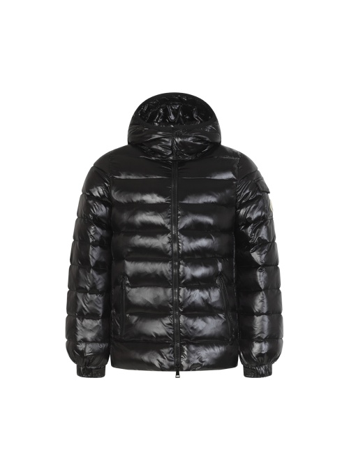 Moncler Bady Short Down Jacket: Iconic Style, Functional Design, and Warmth 1 Moncler Bady Short Down Jacket: Iconic Style, Functional Design, and Warmth