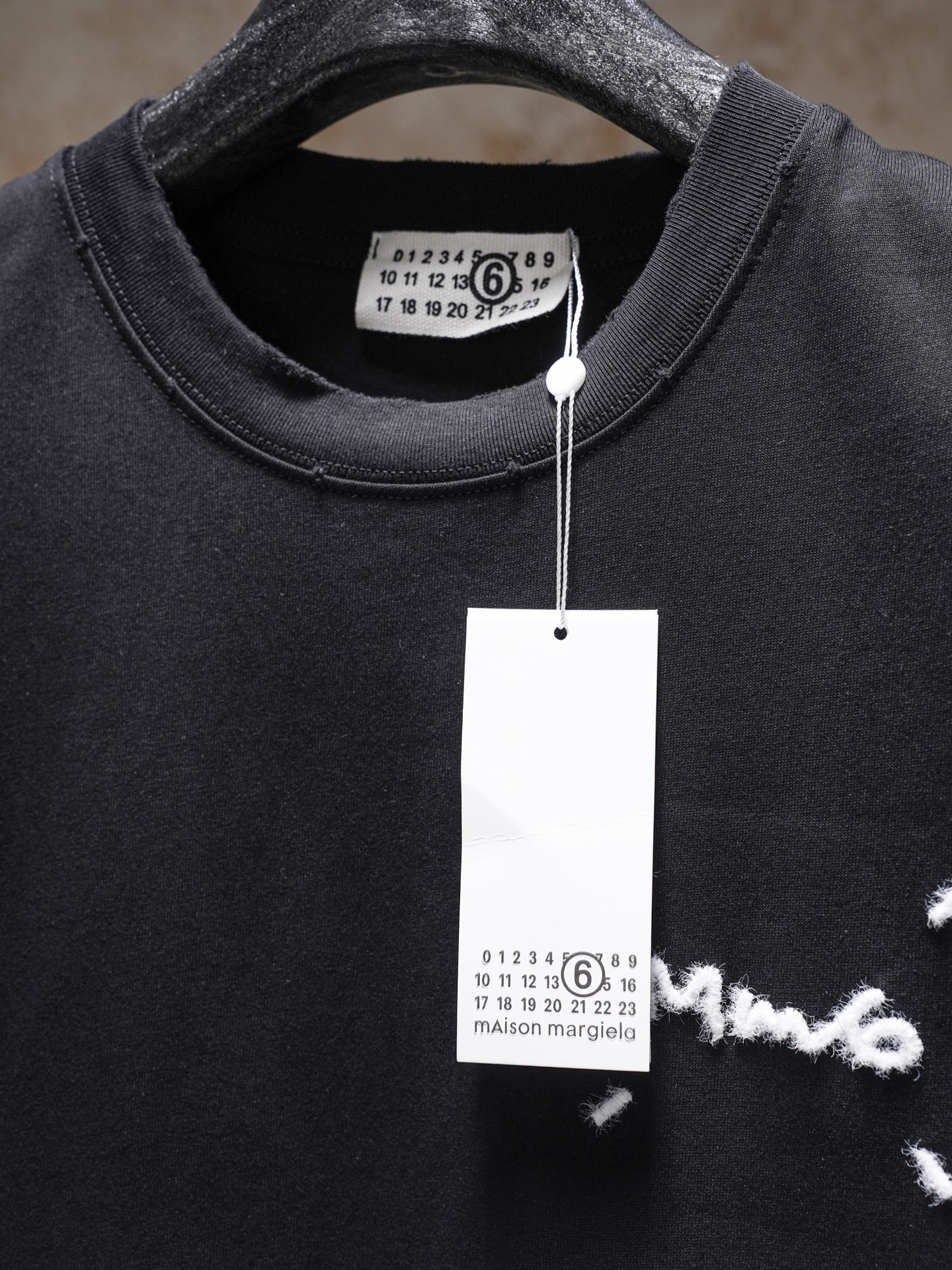 Maison Margiela MAISON MARGIELA马吉拉MM6 刺绣磨破短袖T恤