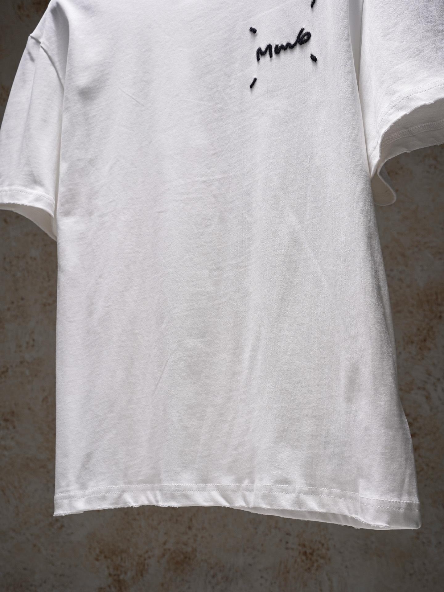 Maison Margiela MAISON MARGIELA马吉拉MM6 刺绣磨破短袖T恤