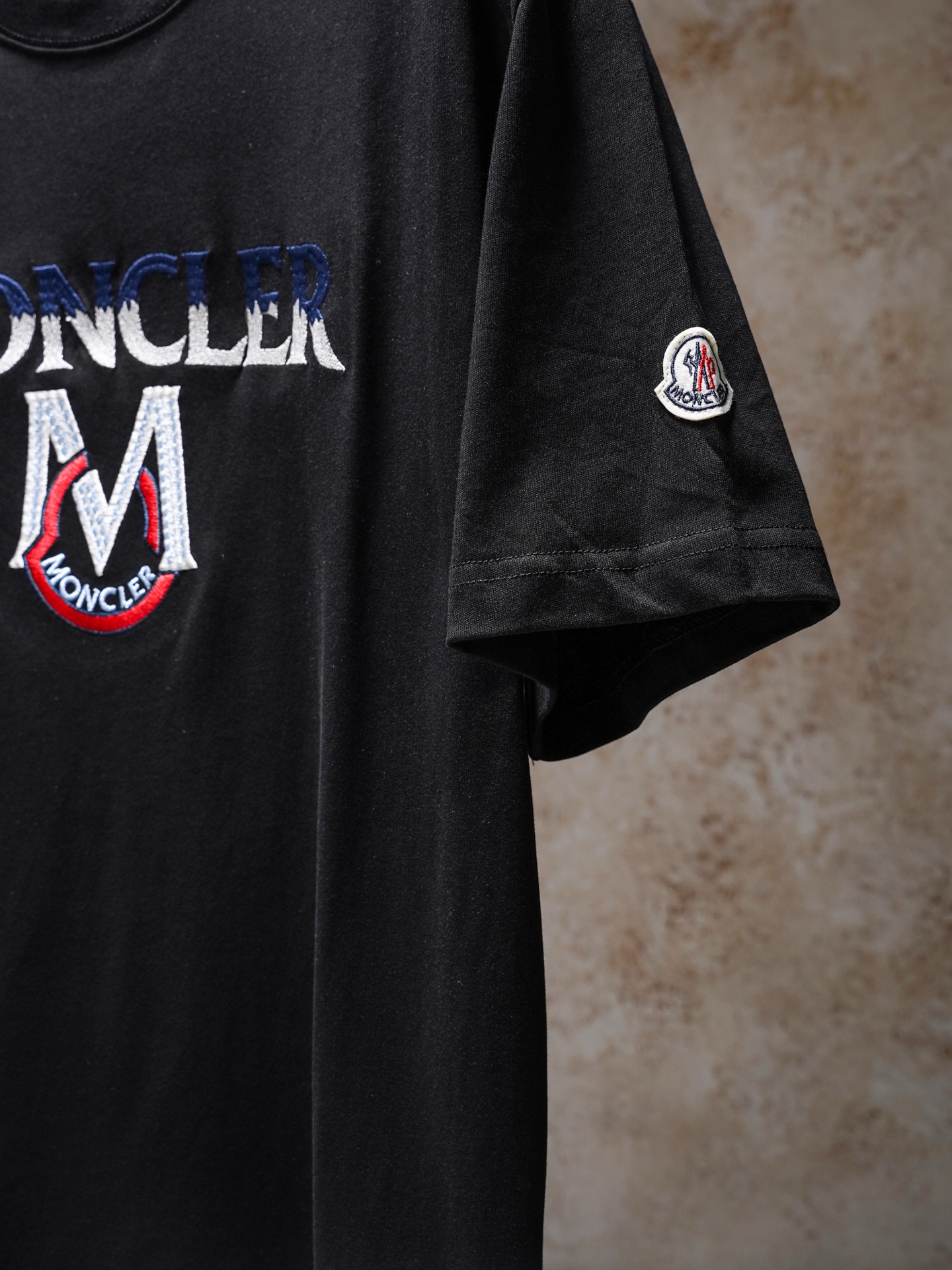 Moncler Moncler/蒙口胸前大logo刺绣短袖T恤