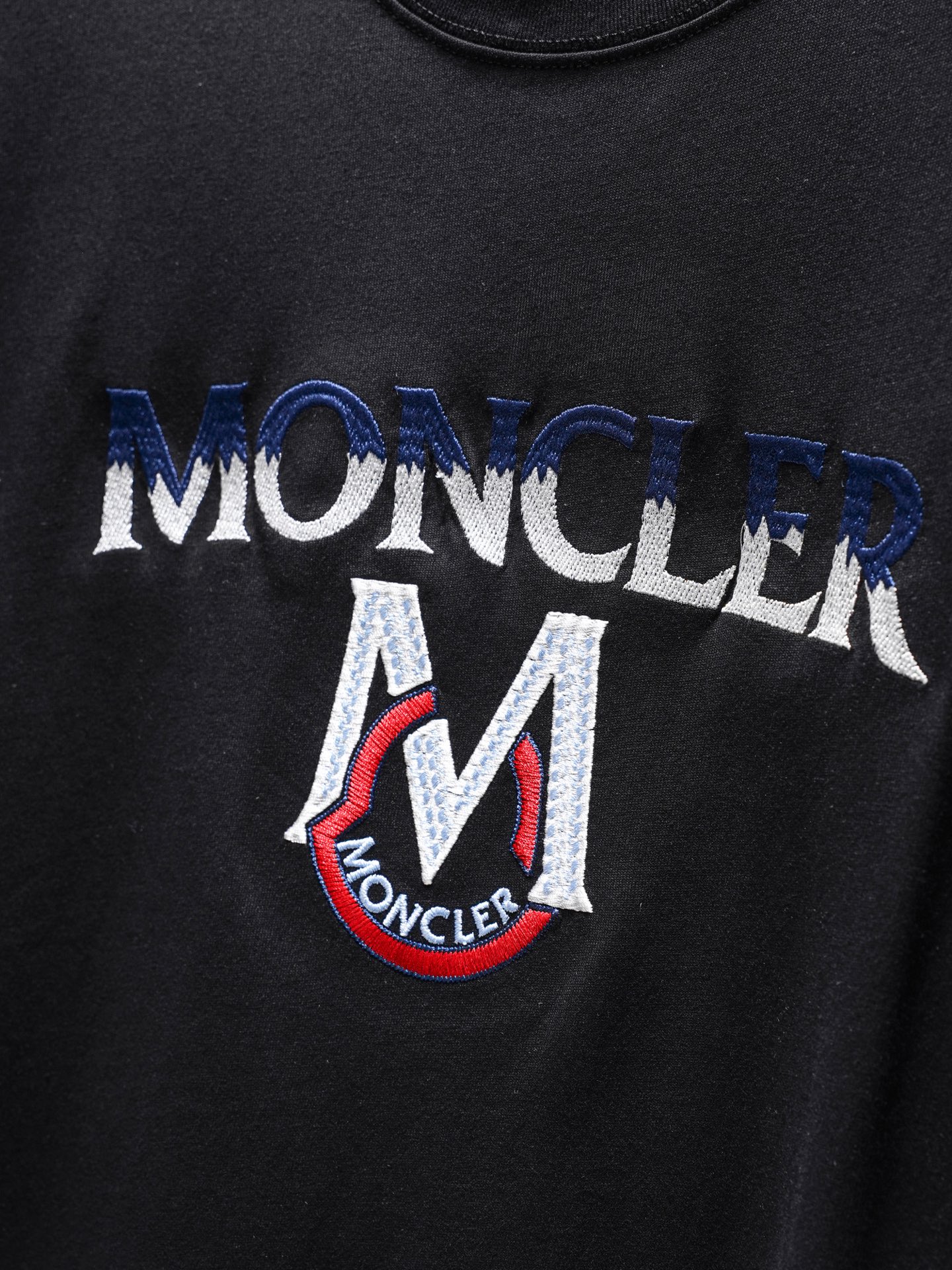 Moncler Moncler/蒙口胸前大logo刺绣短袖T恤