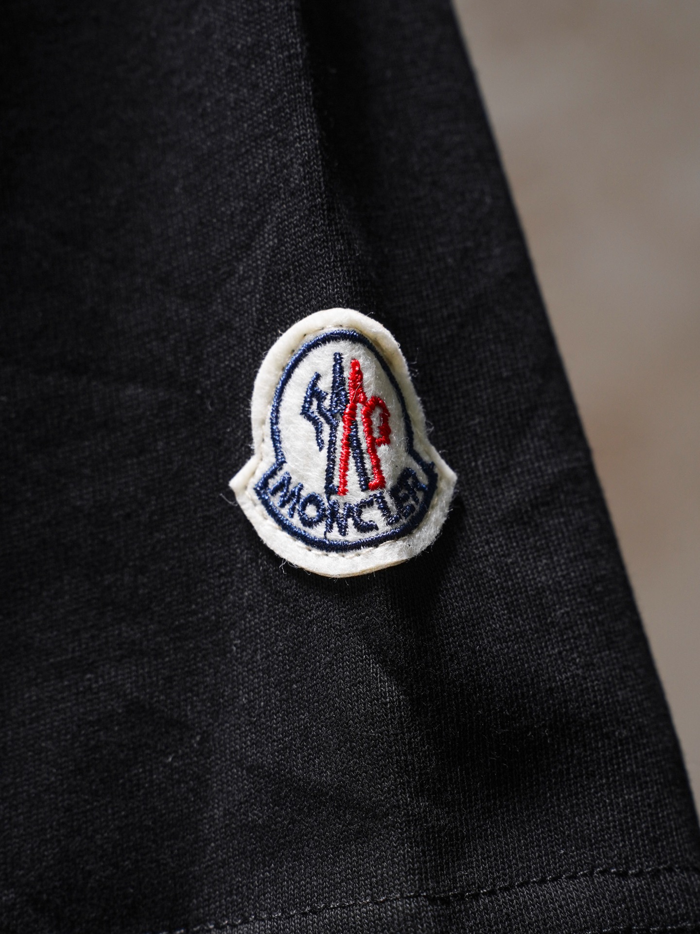 Moncler Moncler/蒙口胸前大logo刺绣短袖T恤