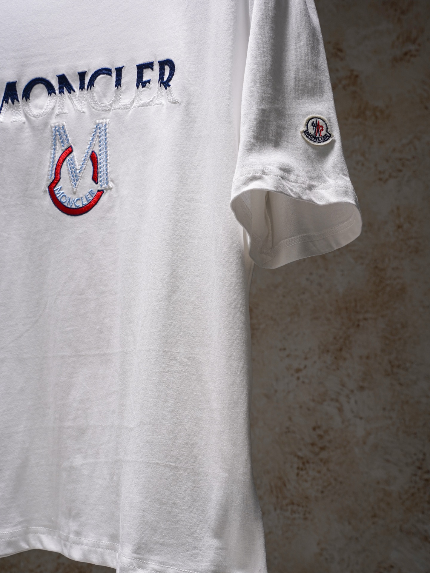 Moncler Moncler/蒙口胸前大logo刺绣短袖T恤