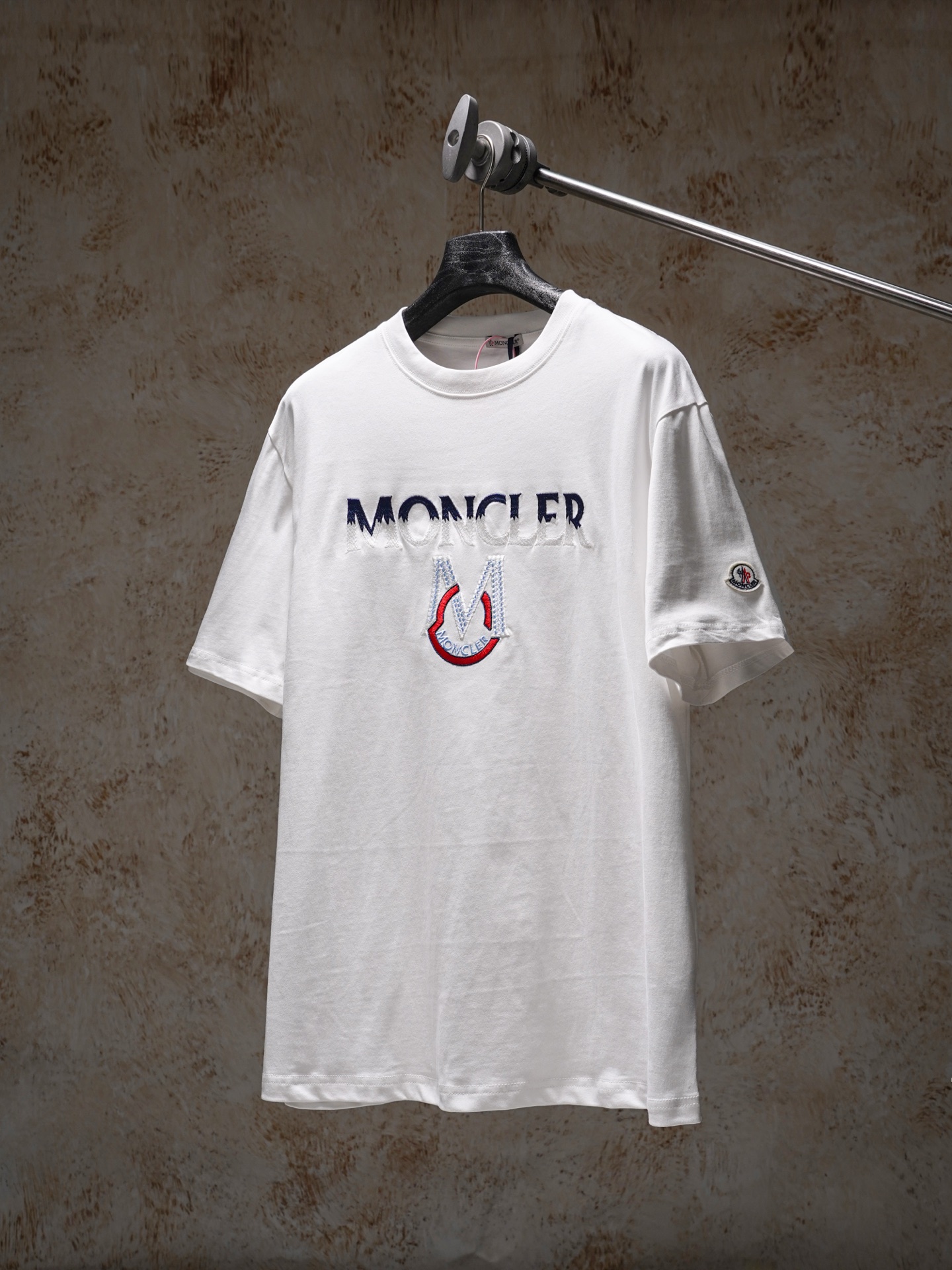 Moncler Moncler/蒙口胸前大logo刺绣短袖T恤