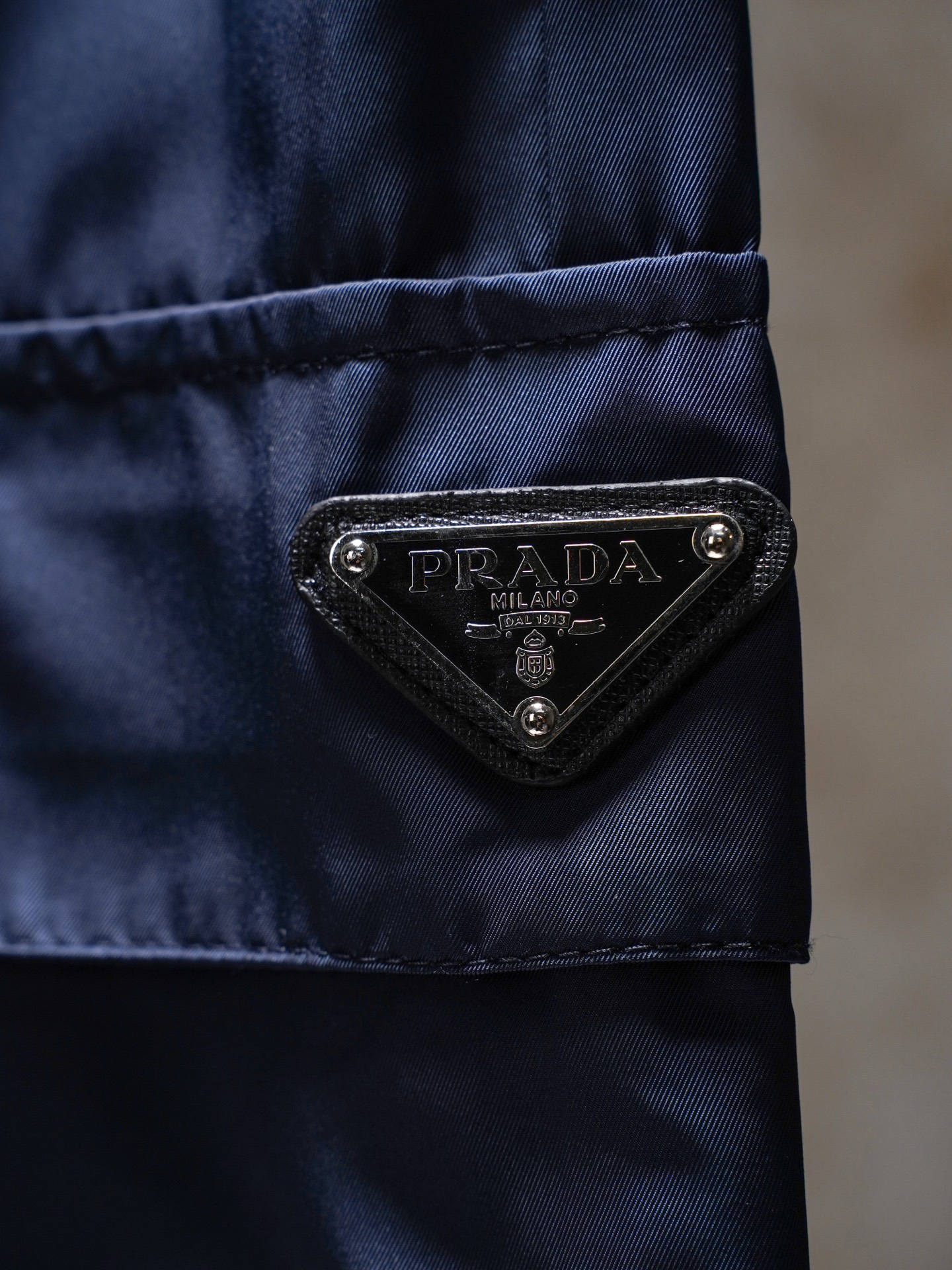Prada Prada/普拉达26ss三角标侧边大口袋短裤