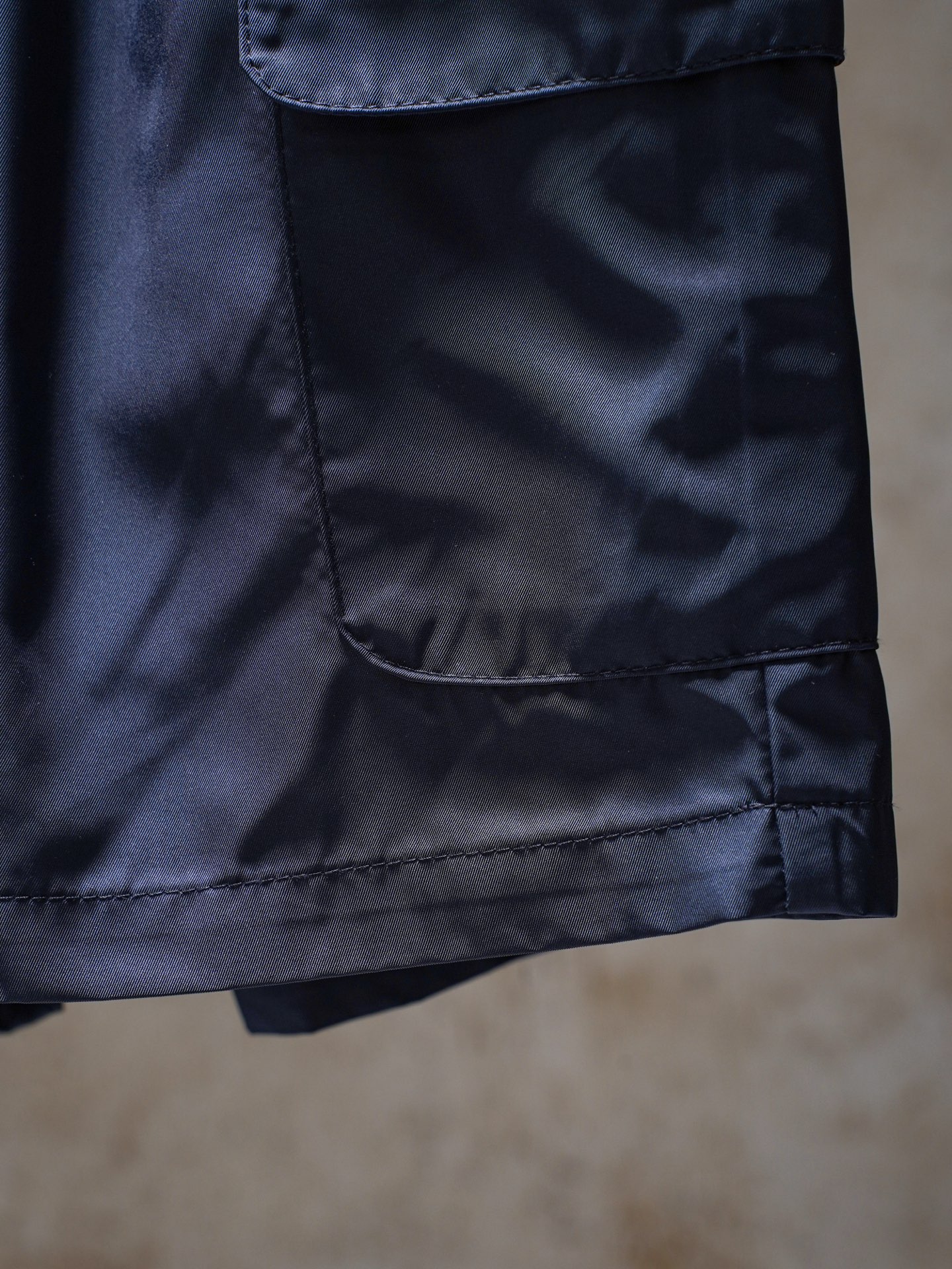 Prada Prada/普拉达26ss三角标侧边大口袋短裤