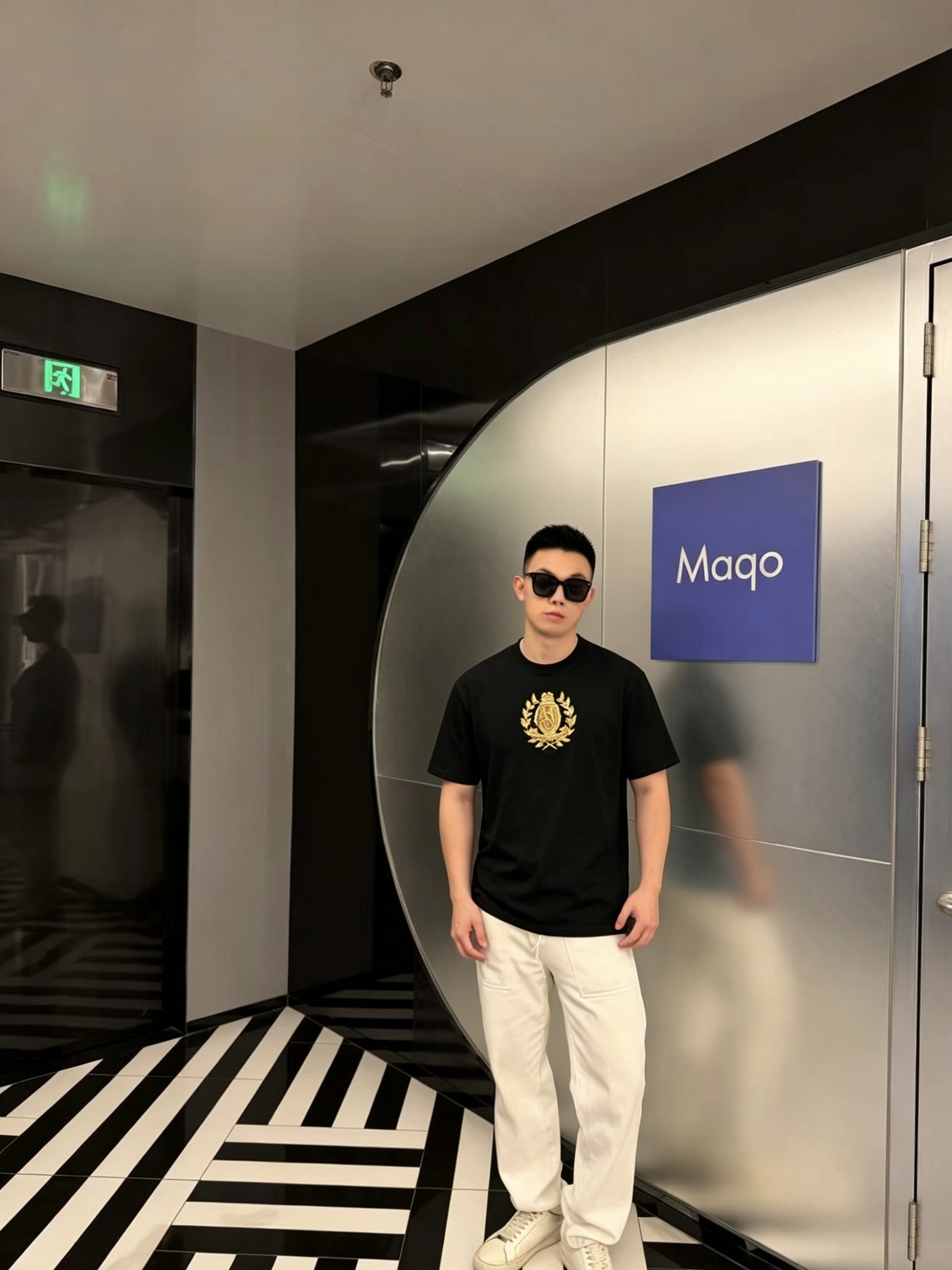 Camiseta de manga corta con letra bordada clásica de Burberry con efecto en la parte superior del cuerpo