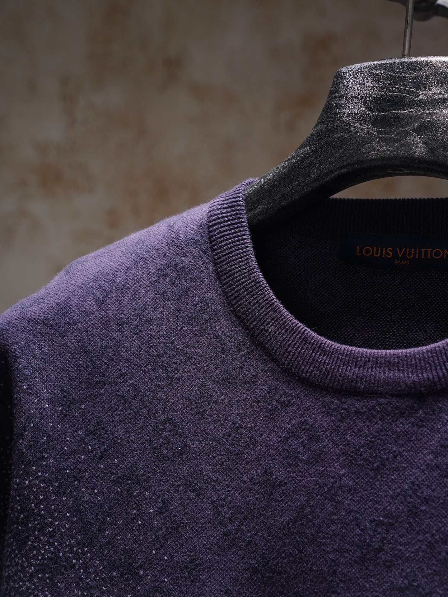 Louis Vuitton 1v 26SS 字母暗纹提花渐变毛织短袖紫色