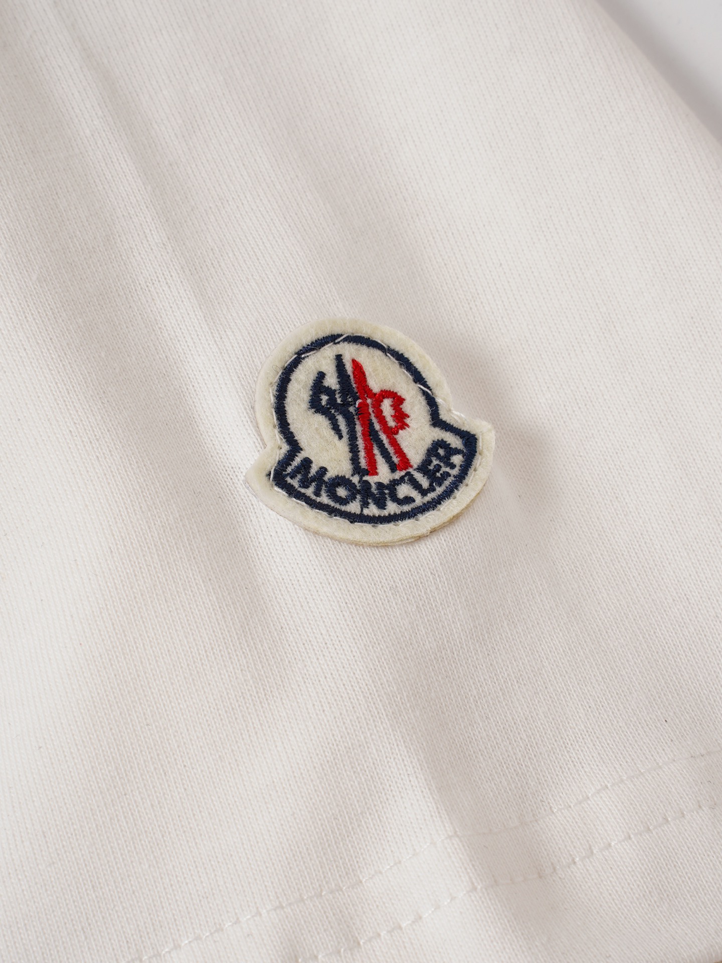 Moncler Moncler/蒙口logo胶浆印花短袖T恤
