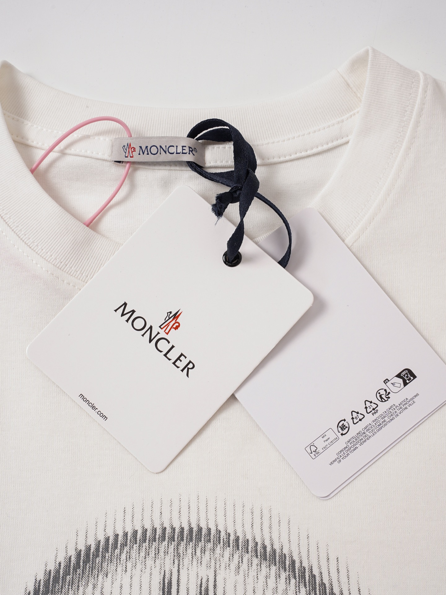 Moncler MONCLER 26SS字母LOGO标识印花模糊感短袖T恤