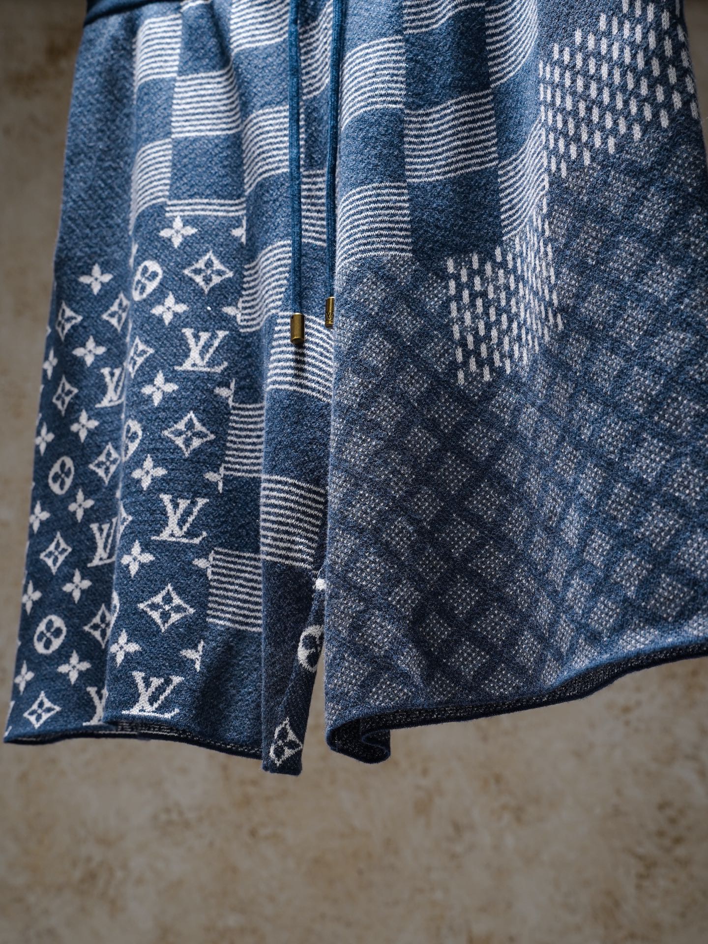 Louis Vuitton 1v针织新款拼接短裤