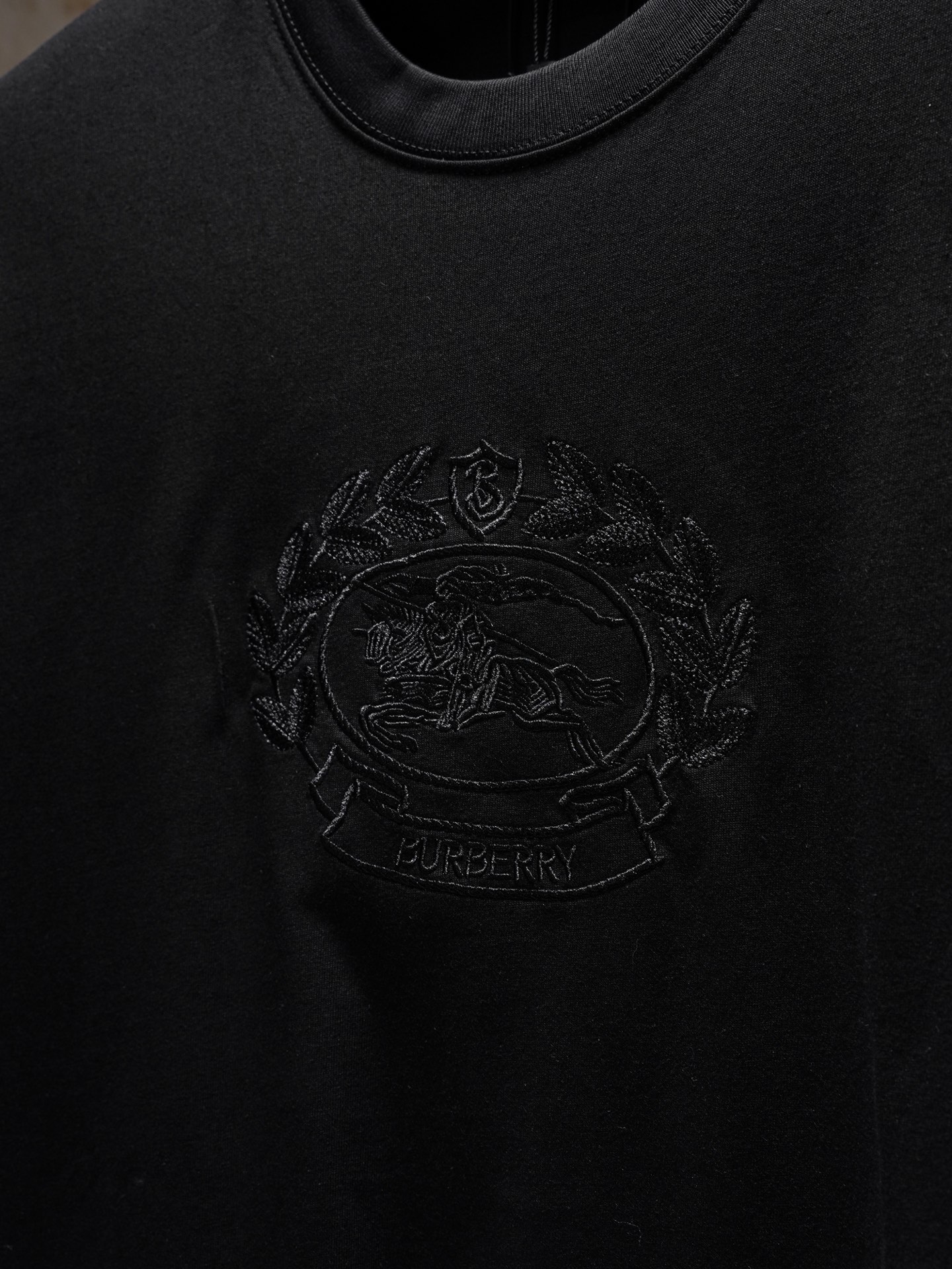 Burberry Bbr巴宝莉2026春夏新款 圆领长袖