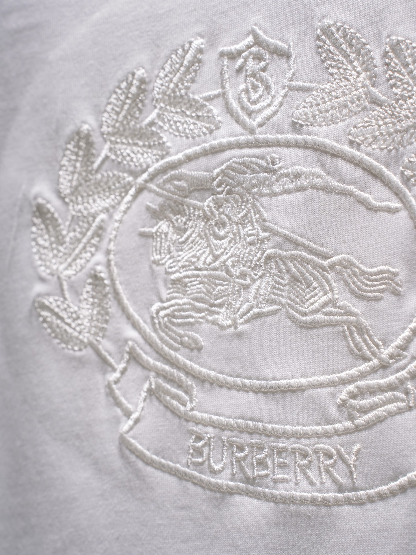 Burberry Bbr巴宝莉2026春夏新款 圆领长袖