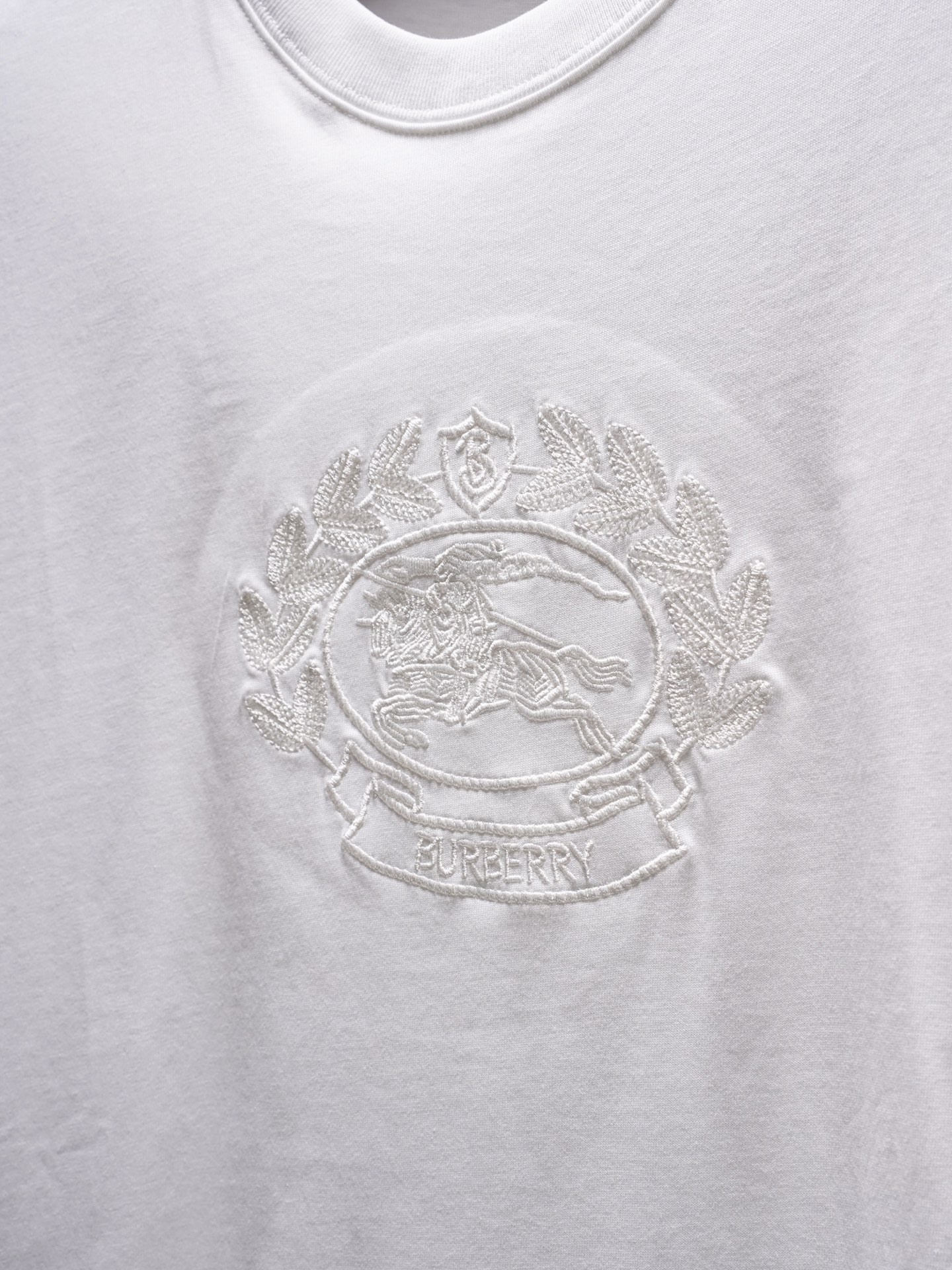 Burberry Bbr巴宝莉2026春夏新款 圆领长袖