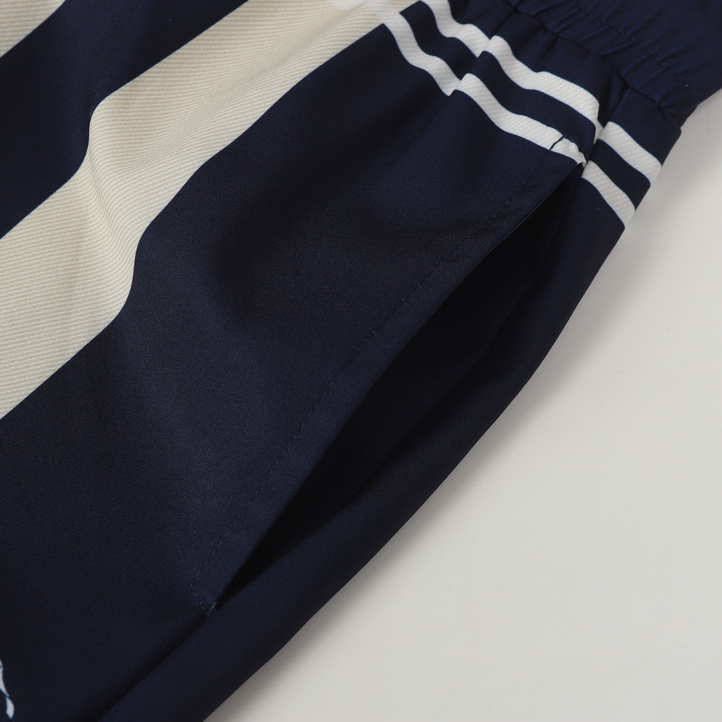 Burberry BURBERRY巴宝莉 格纹短裤