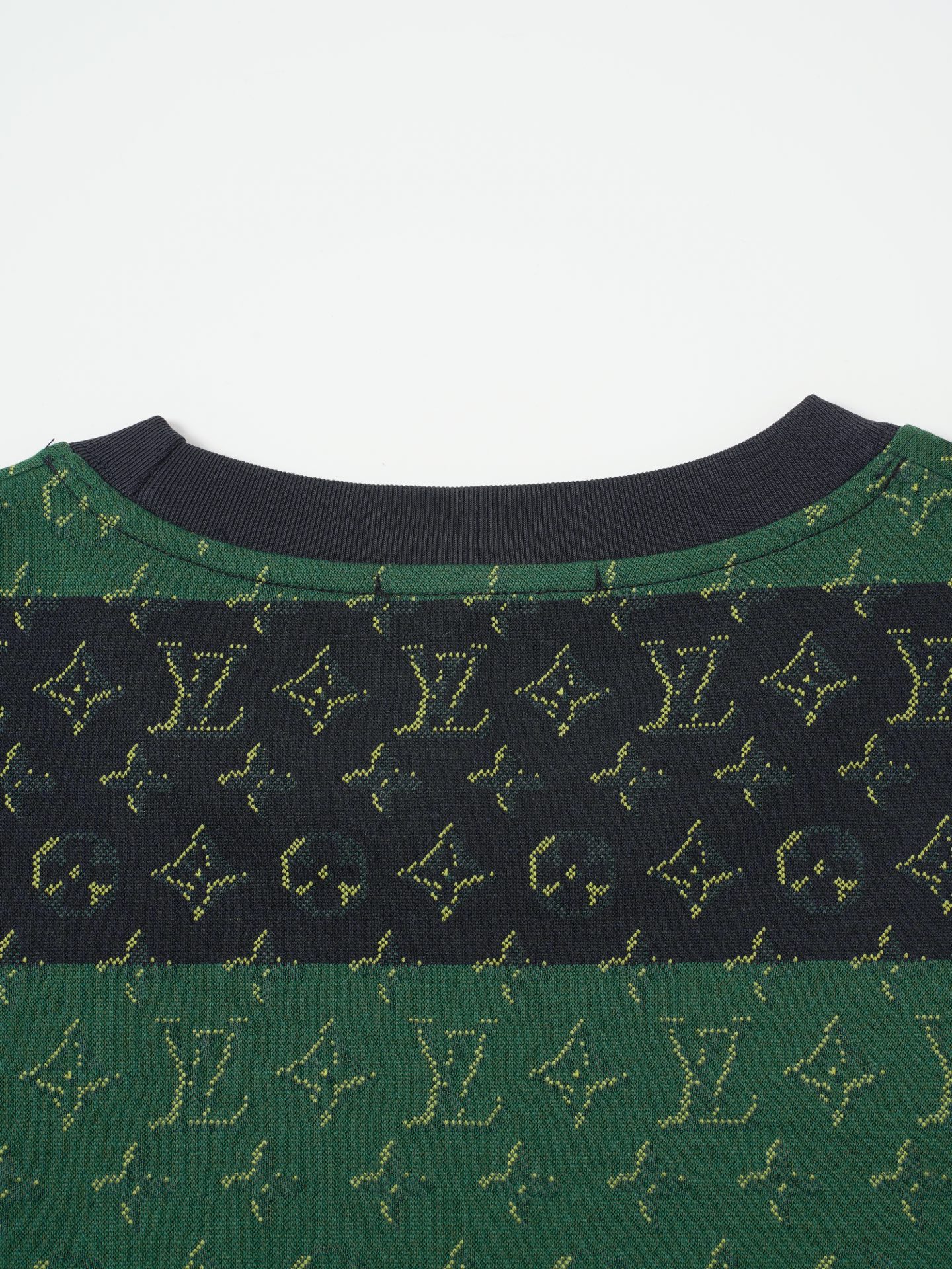Louis Vuitton 1v 26SS 青花瓷满印撞色提花毛织短袖T恤