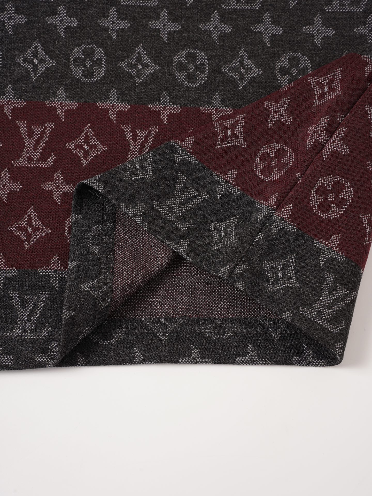 Louis Vuitton 1v26ss新品 春夏新款 提花针织短袖