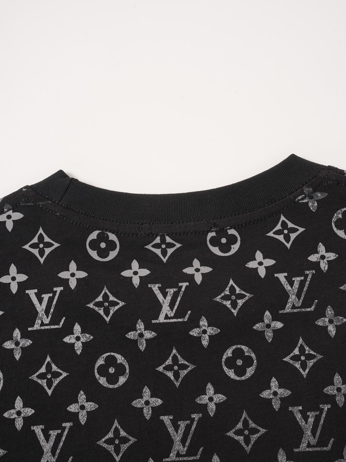Louis Vuitton 1v路易威登 2025ss印花标识短袖T恤