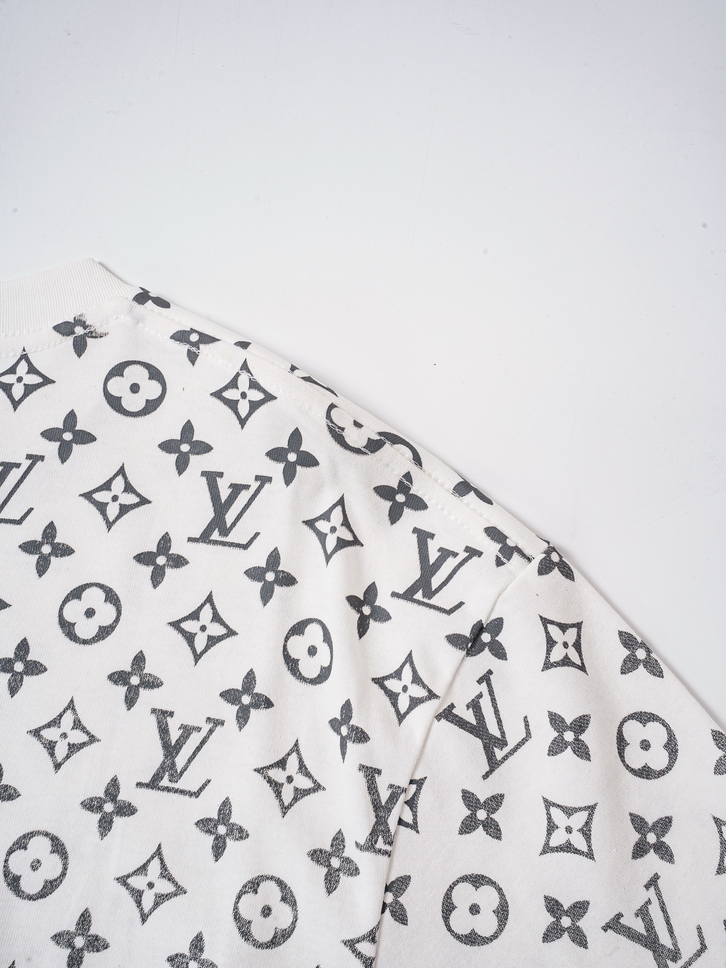 Louis Vuitton 1v路易威登 2025ss印花标识短袖T恤