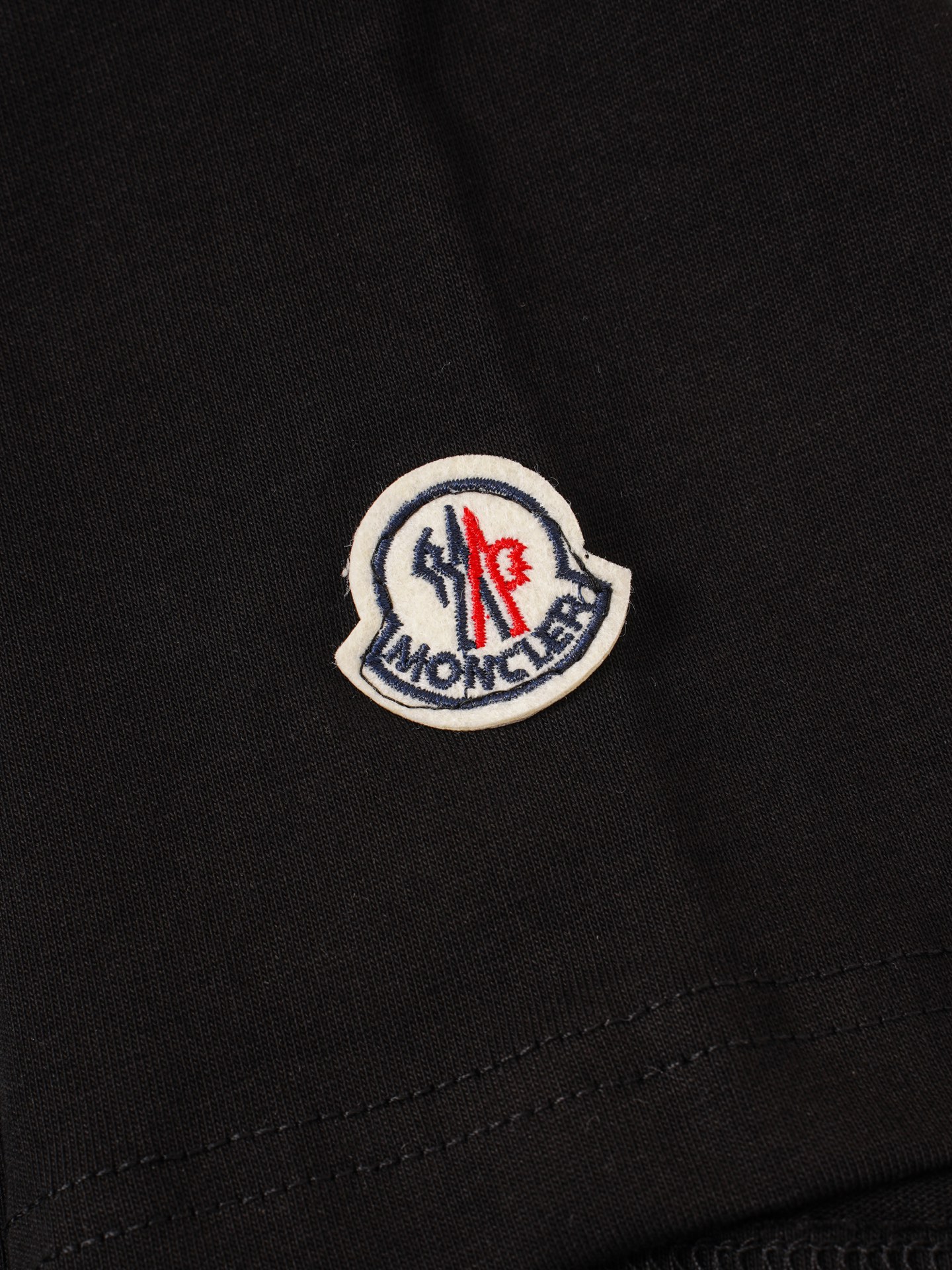Moncler MONCLER蒙口26SS徽标胶浆印花舒适合身圆领短袖T恤