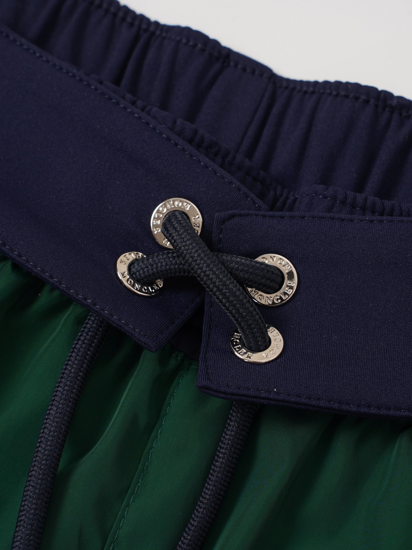 Moncler Moncler 蒙口 logo抽绳系带沙滩短裤