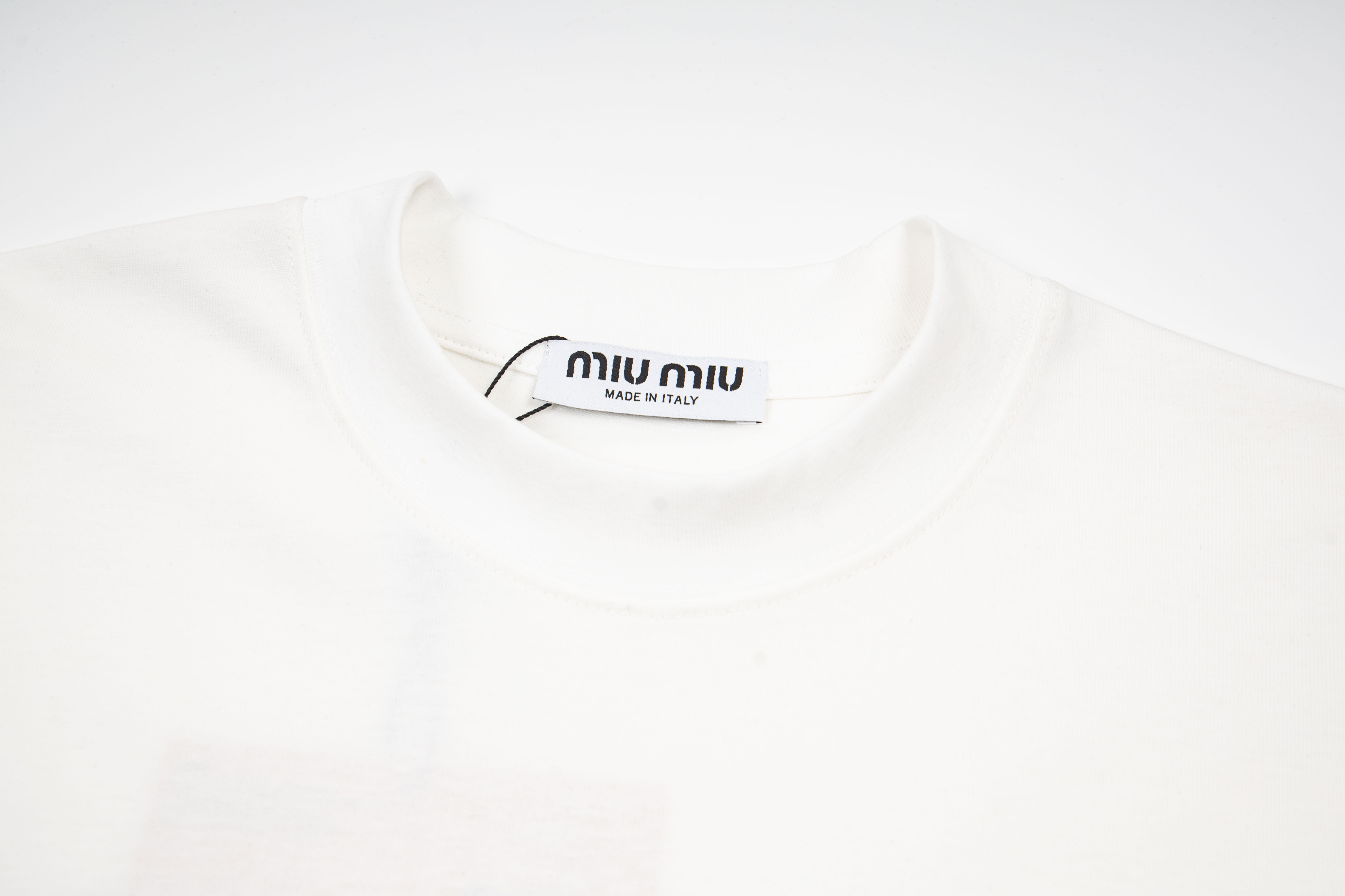 Miu Miu MIU MIU缪缪26SS字母压胶T恤