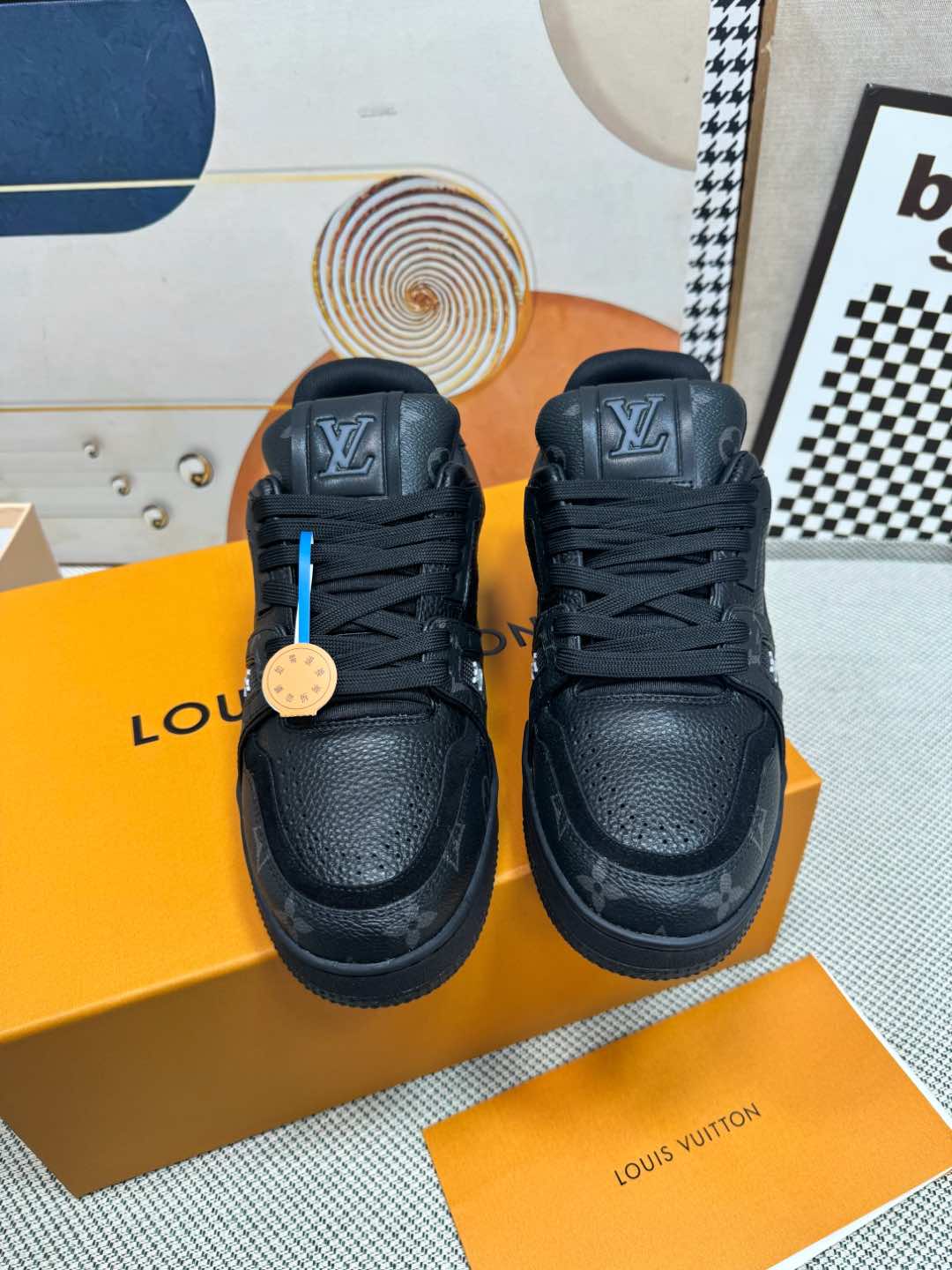 Louis Vuitton-Trainer - PK 7