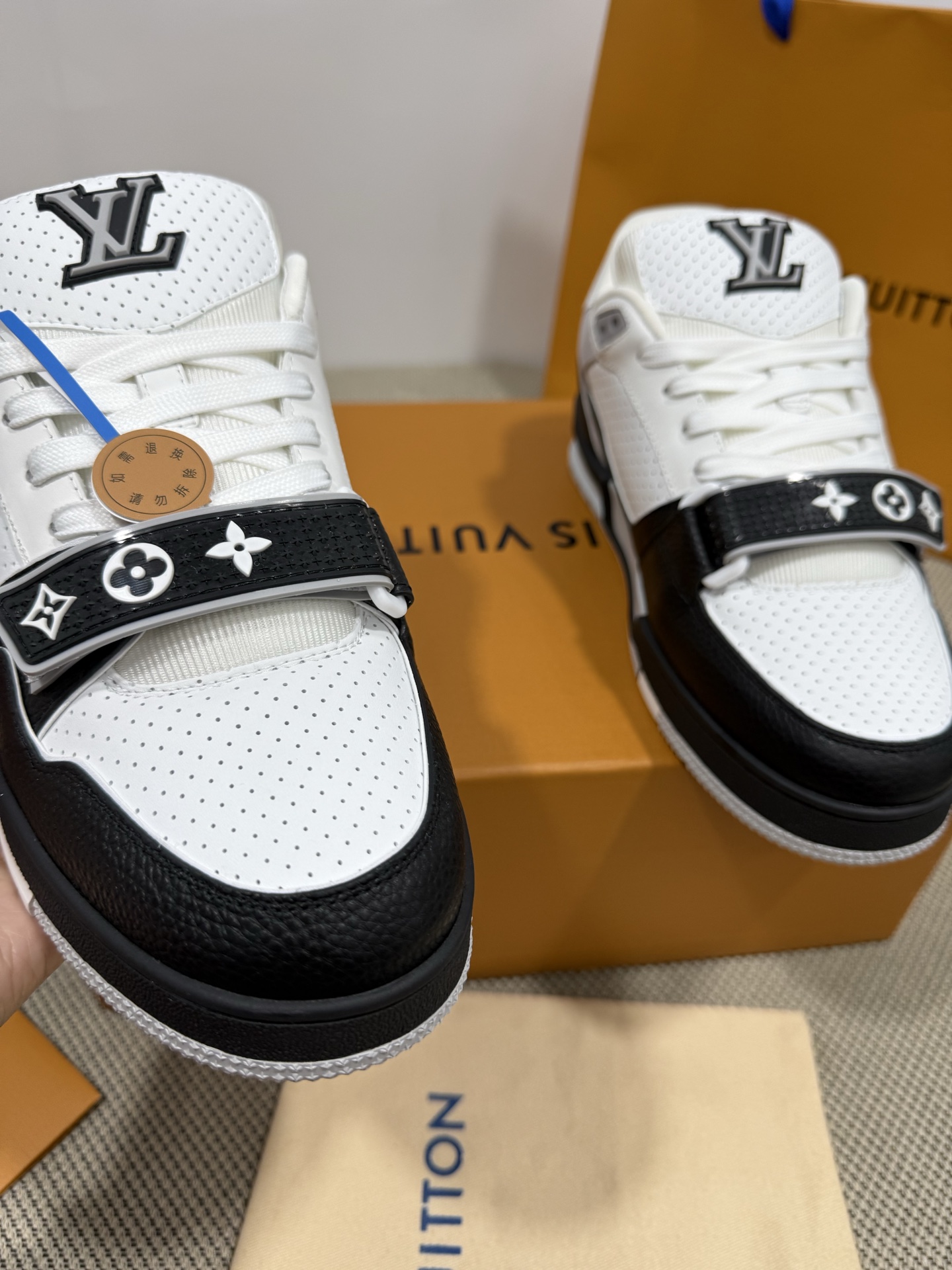 Louis Vuitton-Trainer - PK 7