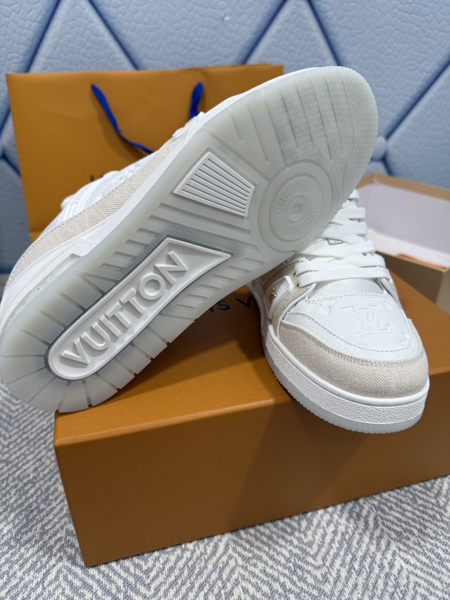 Louis Vuitton-Trainer - PK 7