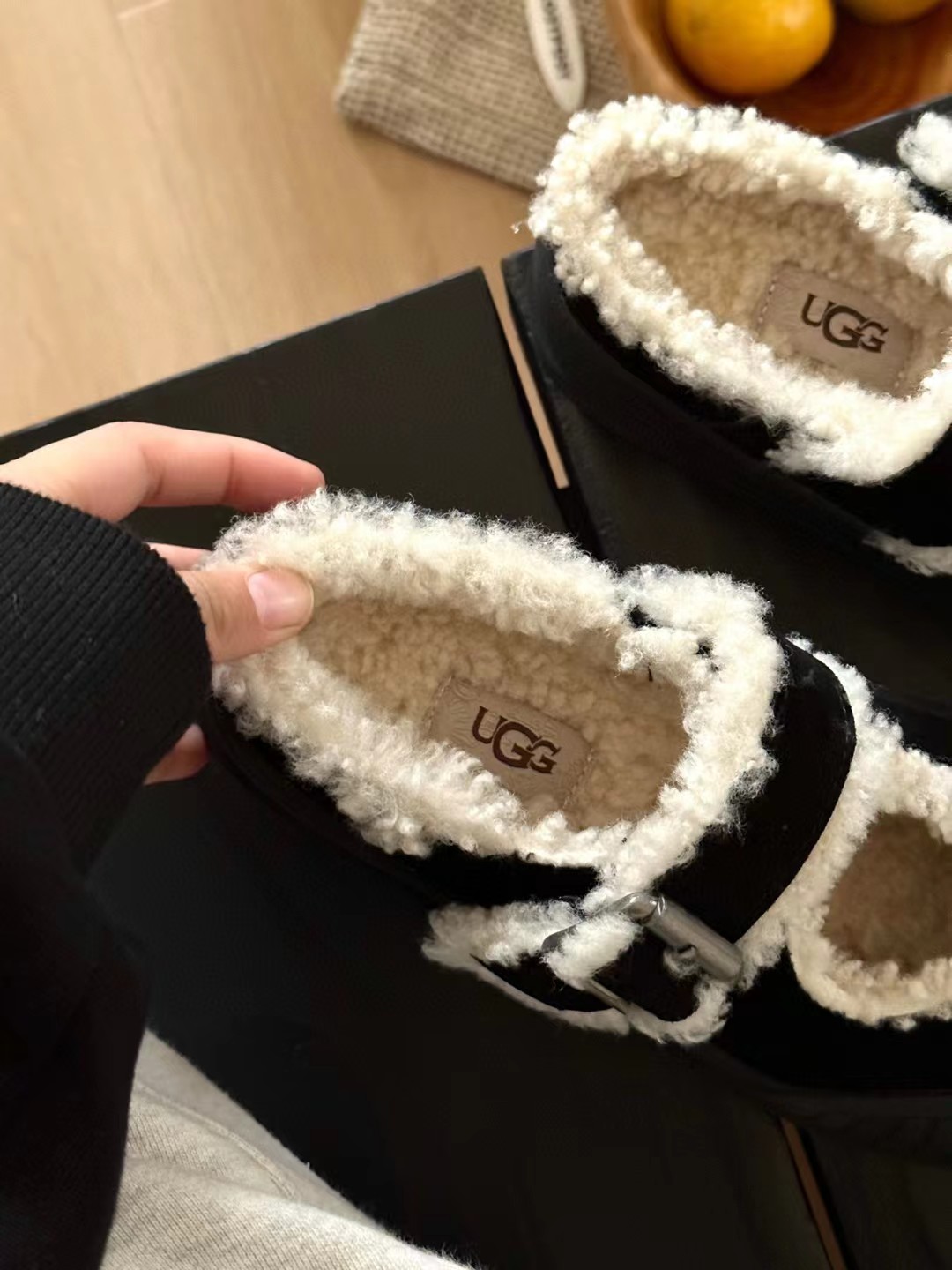 Stylish UGG Ballet Wool Snow Boots: Fresh Crocs Collaboration, Size 35-40. - 图片 2