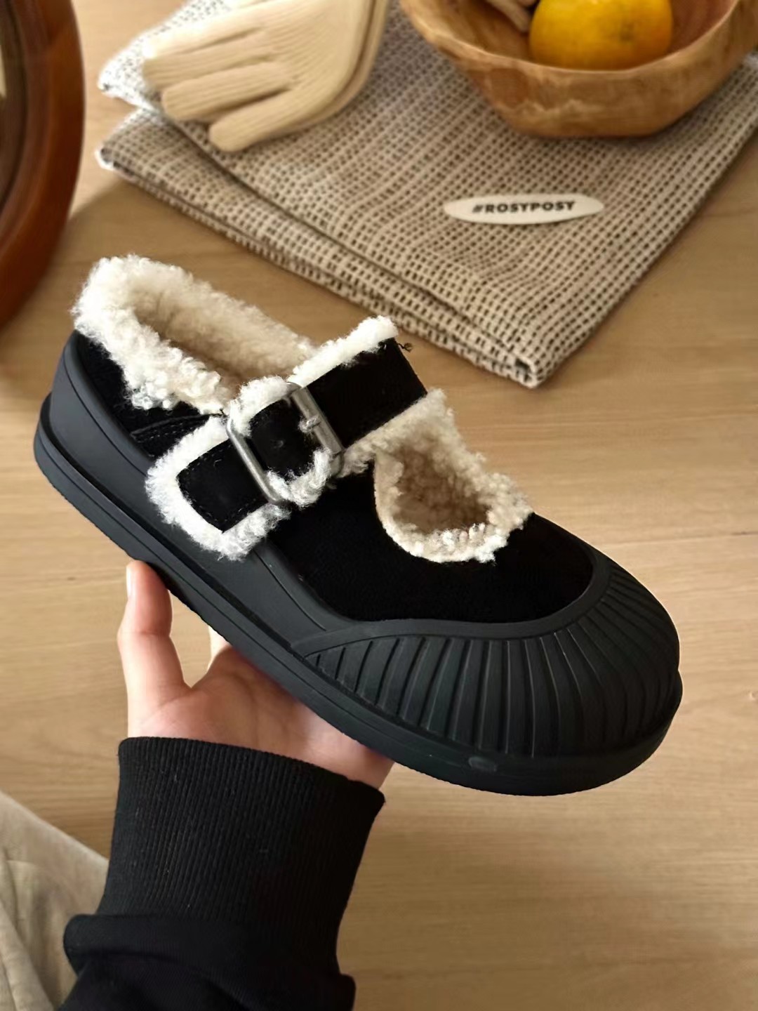 Stylish UGG Ballet Wool Snow Boots: Fresh Crocs Collaboration, Size 35-40. - 图片 7