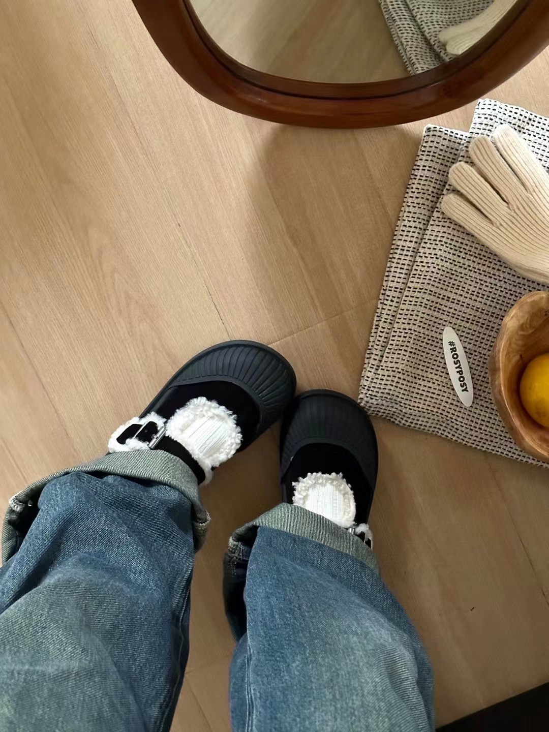 Stylish UGG Ballet Wool Snow Boots: Fresh Crocs Collaboration, Size 35-40. - 图片 8