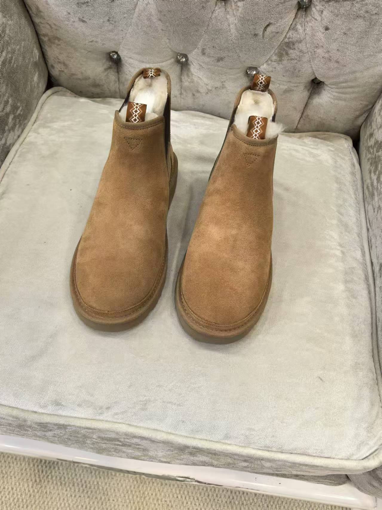 UGG男款切尔西新款皮毛一体内里，EVA发泡大底，轻便又舒适💐尺码：39-45黑色，栗色