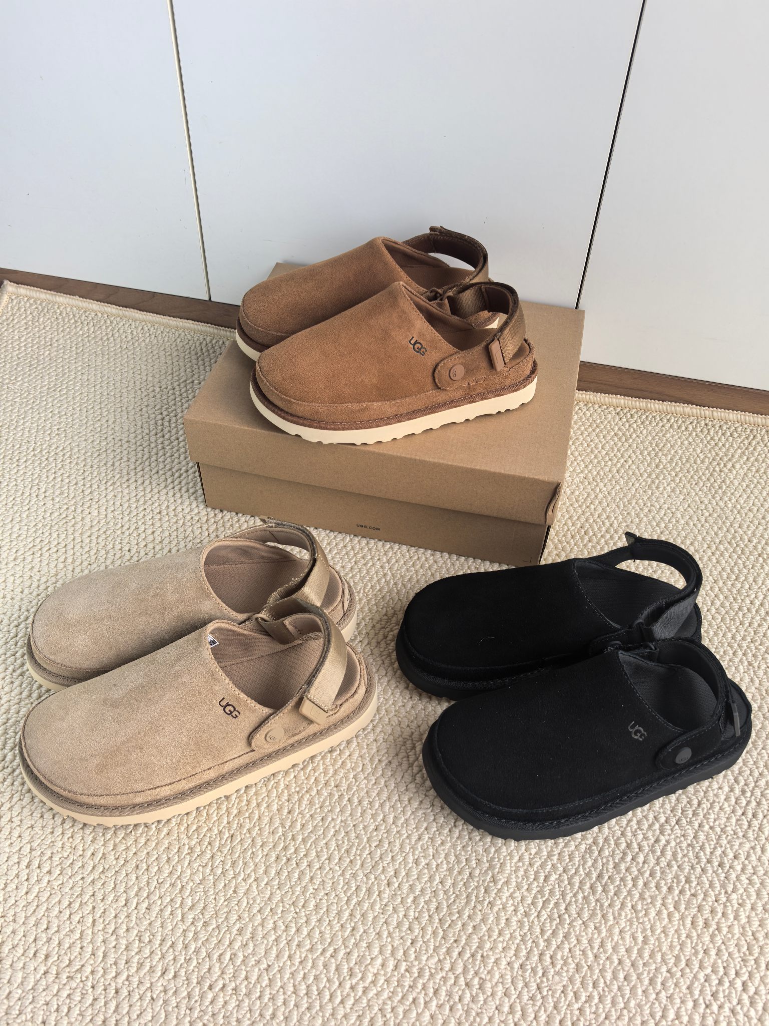 NO:545273,Single u Berkent two-wear shoes, beef two-layer. You can make slippers or sandals. Three colors, black, chestnut, mustard seeds. Size 35-41, semi-dragged fur shoes, sandals, slippers19860909单里 u家勃肯两穿鞋,牛二层面.可做拖鞋,也可当凉鞋穿. 三个色,黑色,栗色,芥菜籽 码数35-41,半拖毛毛鞋,sandals,slippers,Women's Shoes