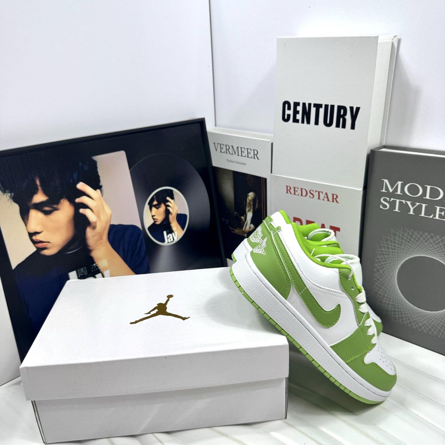 供货价:68💰『高瑞AJ1系列』摩擦嘎吱嘎吱响,原盒真标
Air Jordan 1 Low 童鞋青苹果
外贸订单 质量超顶🔝全鞋真皮
原厂内置稳形海玻璃鞋垫 A模大底 
头层小牛皮 鞋舌AJ原厂专用牛津布+AJ专用反口珍珠布+无杂质高弹内里海棉+特殊封边弹力鞋带+后跟无连线精密刺绣
Size：31 32 33 34 35 童鞋鞋码
男女码36-44也有