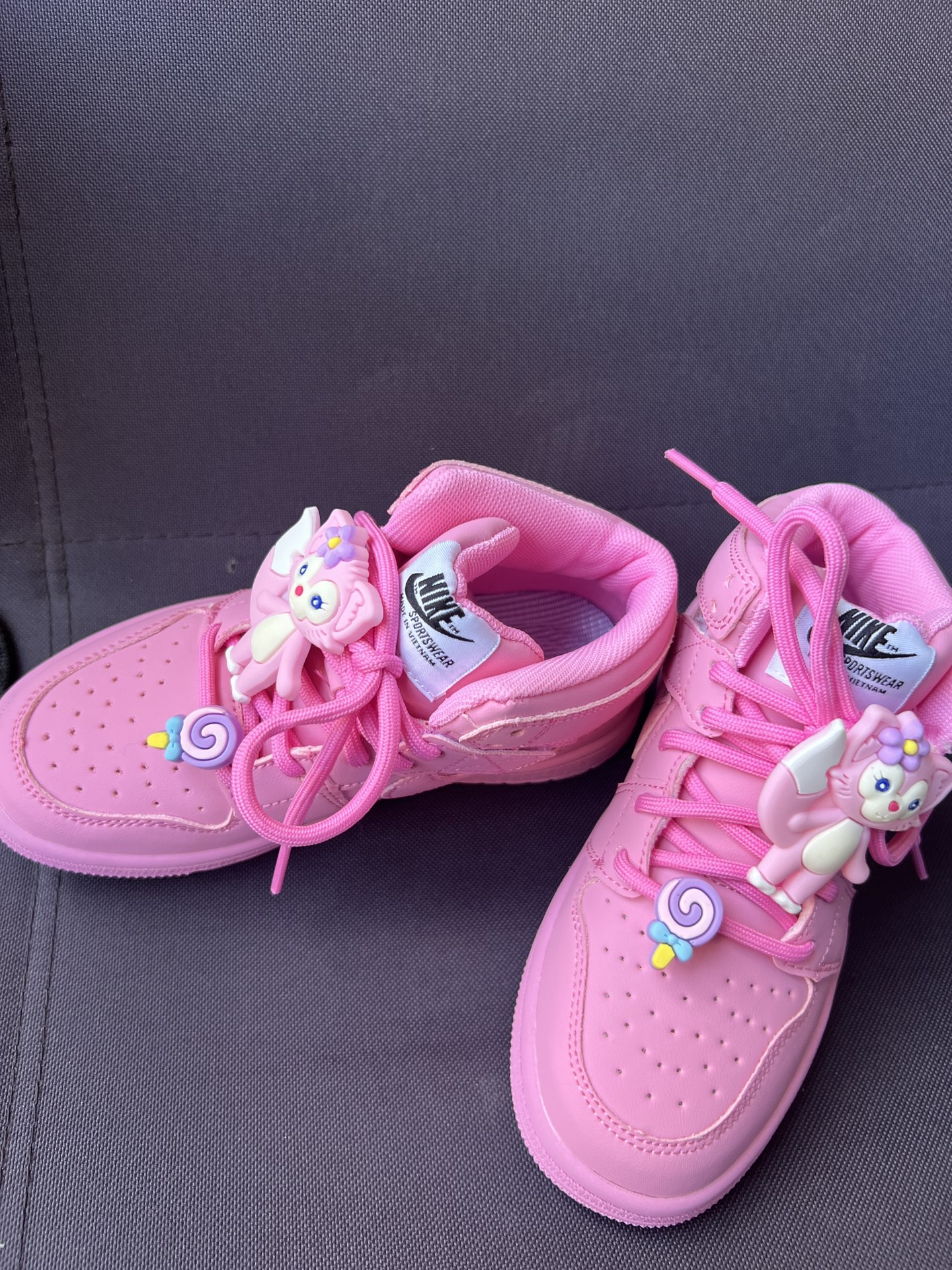 图片[9]-特乔一🌈女童单鞋2024🔥卡通玩偶雪莉玫女童高帮☄️隐形魔术贴设计方便穿脱无需绑鞋带🌖滑板鞋潮流跑鞋休闲运动鞋26－－37-选品中心