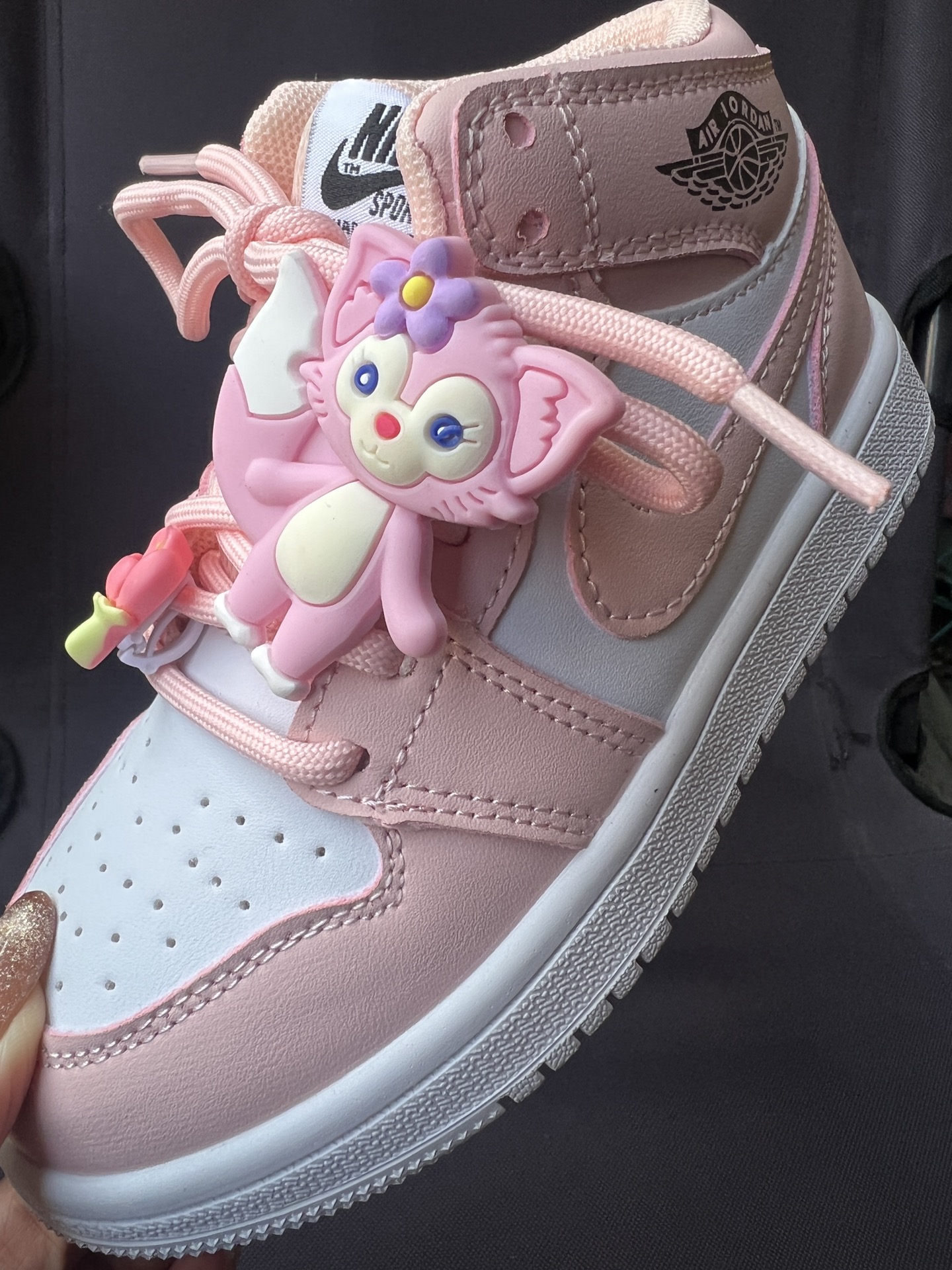 图片[8]-乔一🌈女童单鞋2024🔥卡通玩偶雪莉玫女童高帮☄️隐形魔术贴设计方便穿脱无需绑鞋带🌖滑板鞋潮流跑鞋休闲运动鞋26－－37-选品中心