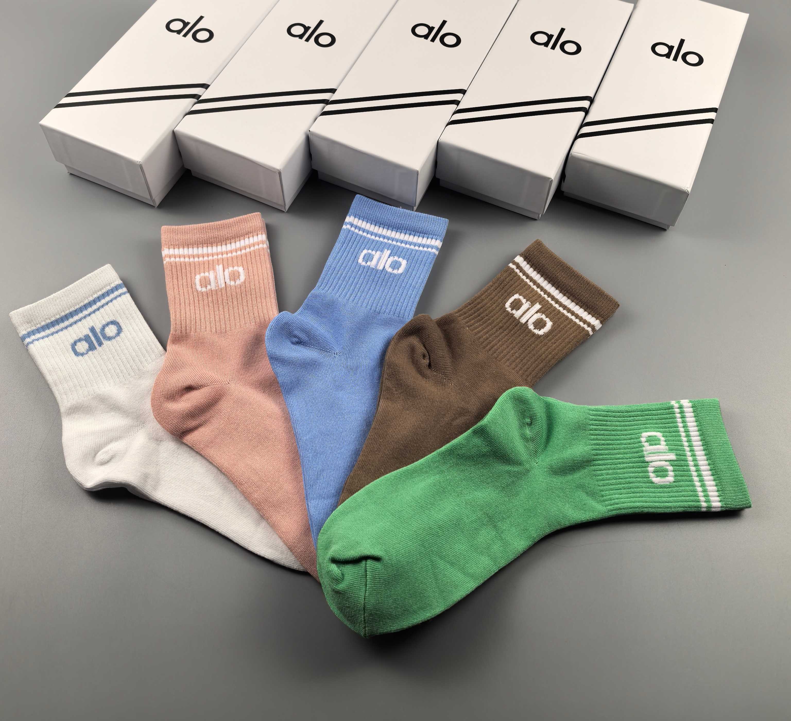 Alo Yoga Socks, Cotton, Anti-odor, Athletic, Casual, Available in Multiple Colors 7 a1741532164812 4061