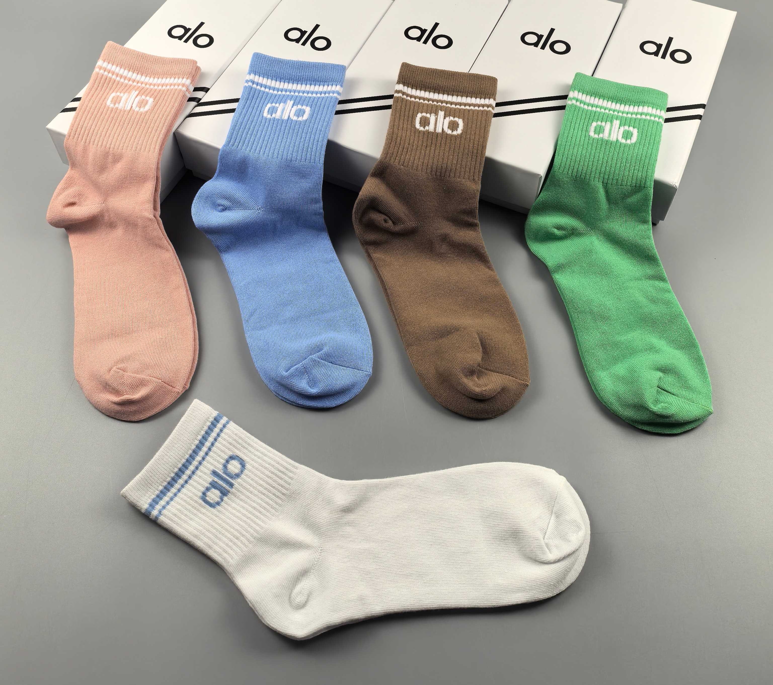 Alo Yoga Socks, Cotton, Anti-odor, Athletic, Casual, Available in Multiple Colors 8 a1741532165067 1738