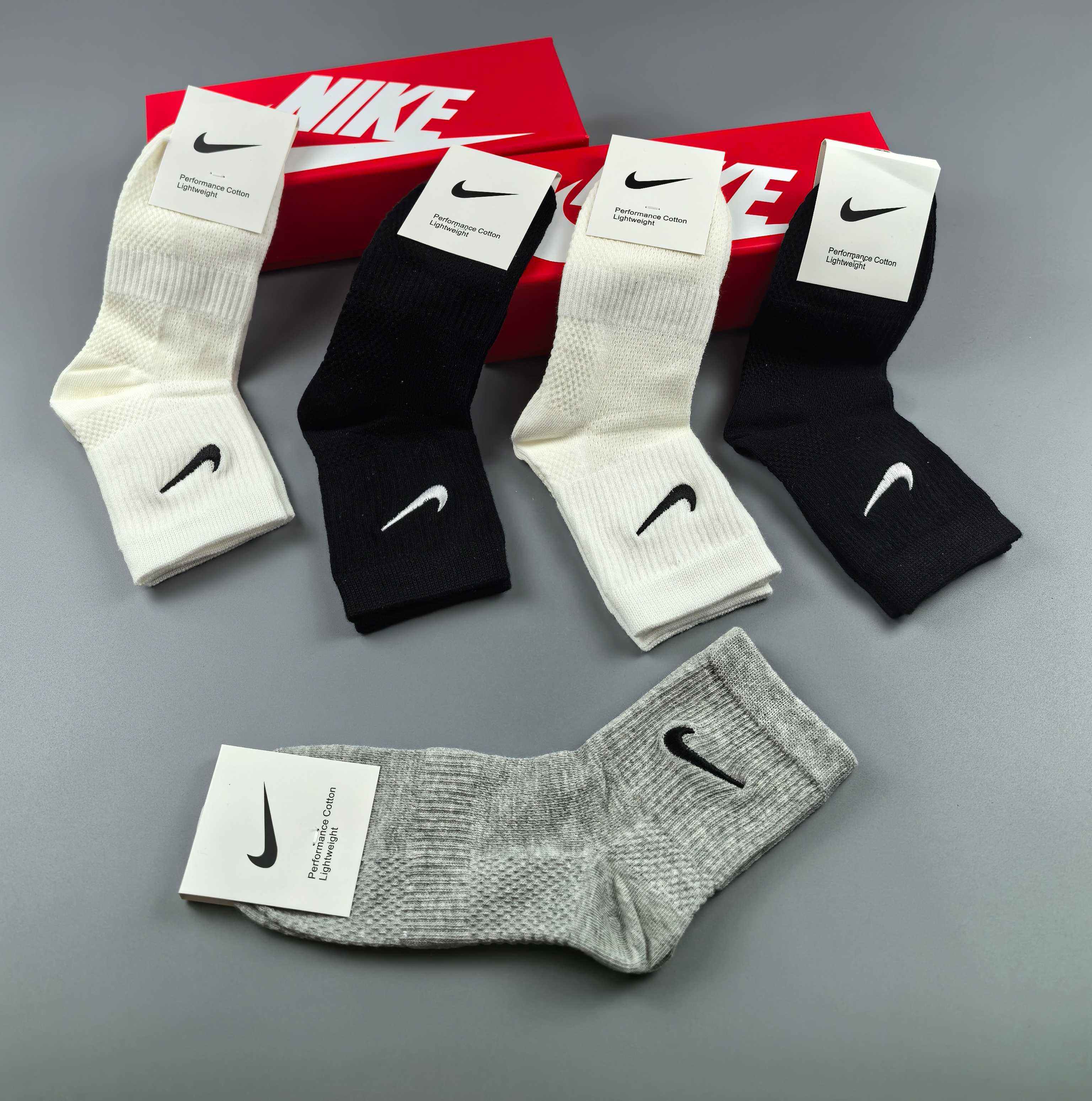 💛配专柜包装
NIKE（耐克）最新中筒刺绣款堆堆袜袜子！一盒五双，专柜同步筒袜袜子，💛大牌出街，潮人必备
