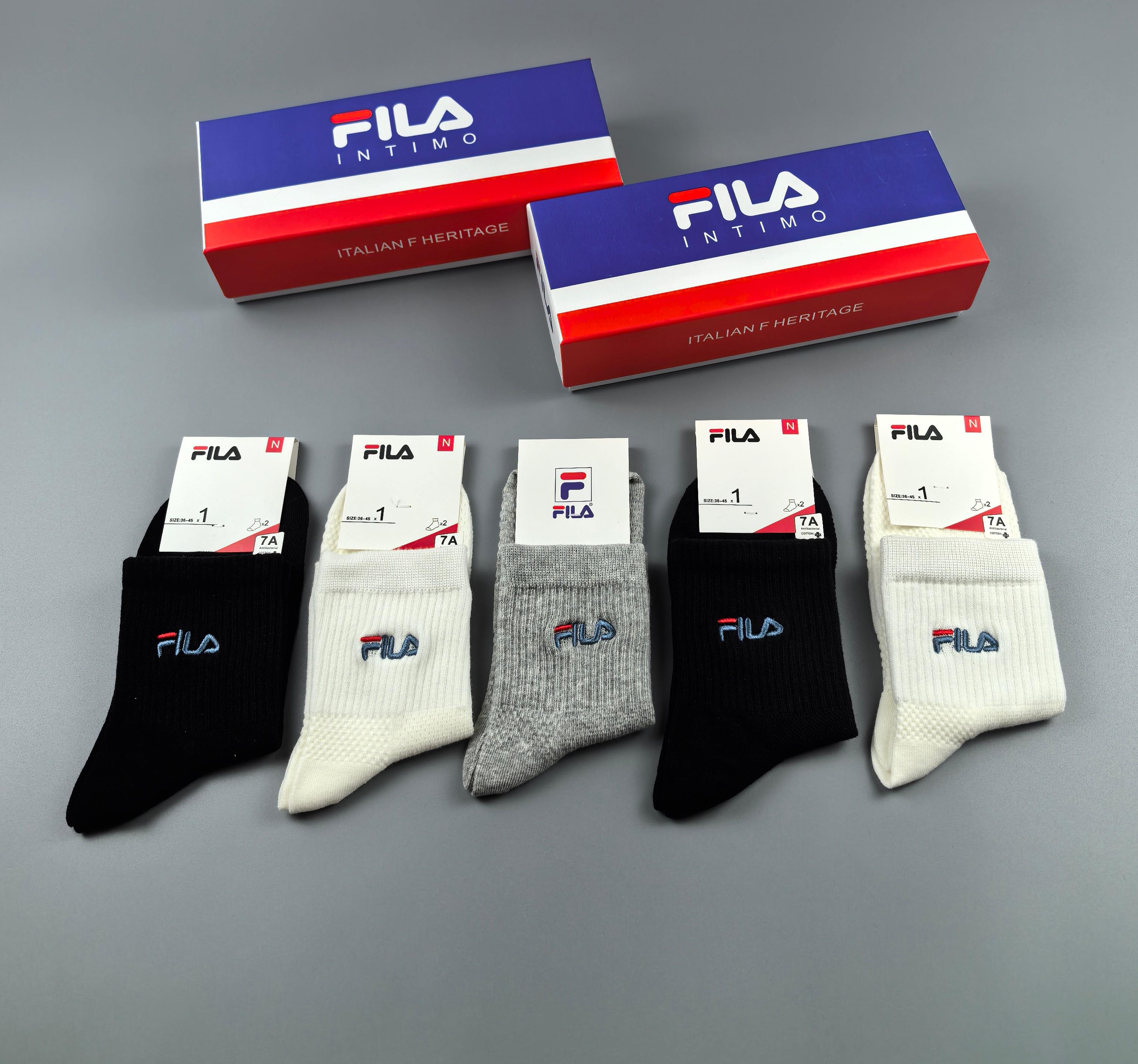 💛配专柜包装
FILA（斐乐）官网同款刺绣新款中长款堆堆袜袜子！一盒五双，专柜同步筒袜袜子，💛大牌出街，