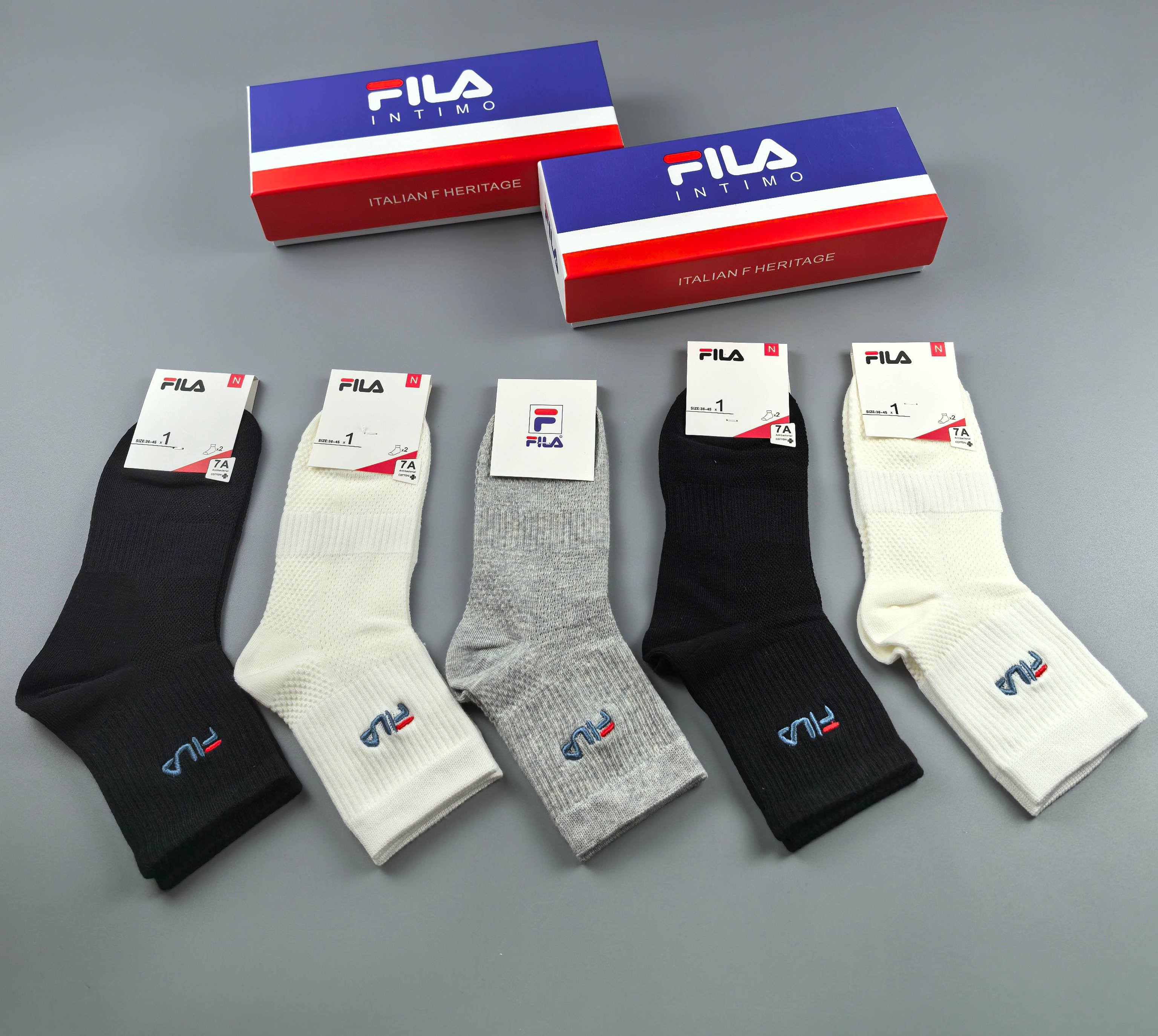 💛配专柜包装
FILA（斐乐）官网同款刺绣新款中长款堆堆袜袜子！一盒五双，专柜同步筒袜袜子，💛大牌出街，