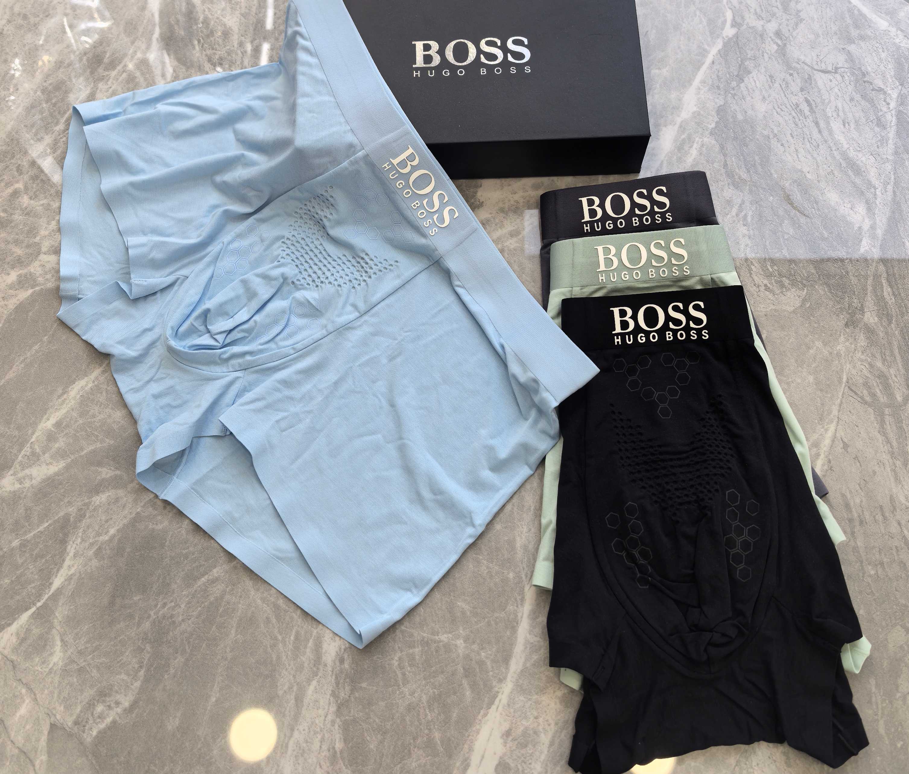  新品！BOSS原单品质，时尚潮男新品 锦纶冰丝无缝切割工艺 科学配 80支蓝鲸莫代尔，丝滑 透气 舒适