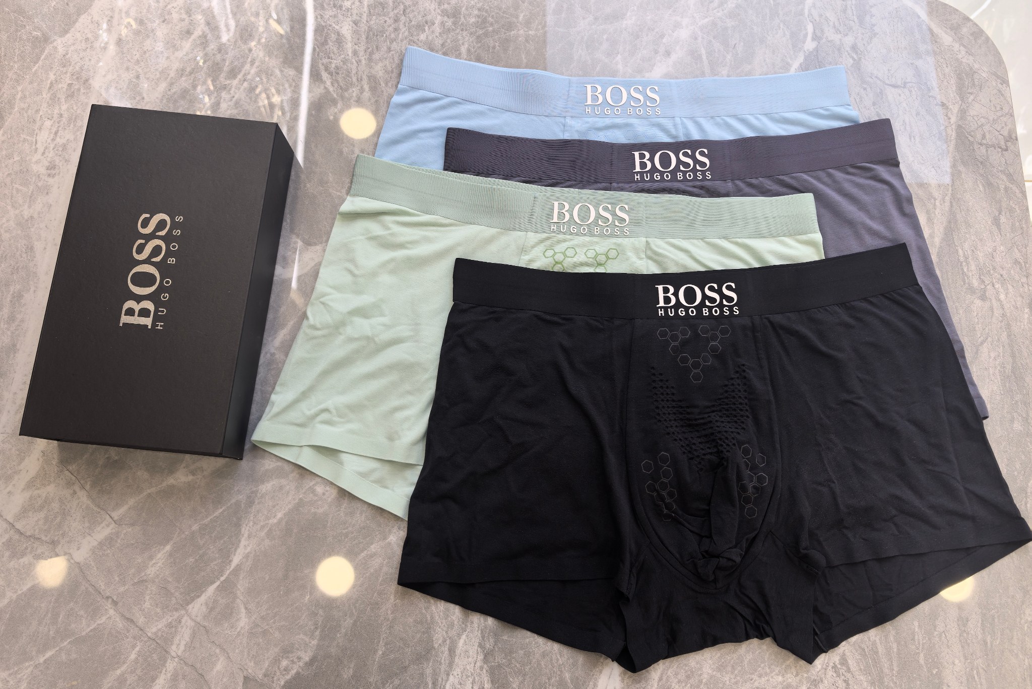  新品！BOSS原单品质，时尚潮男新品 锦纶冰丝无缝切割工艺 科学配 80支蓝鲸莫代尔，丝滑 透气 舒适