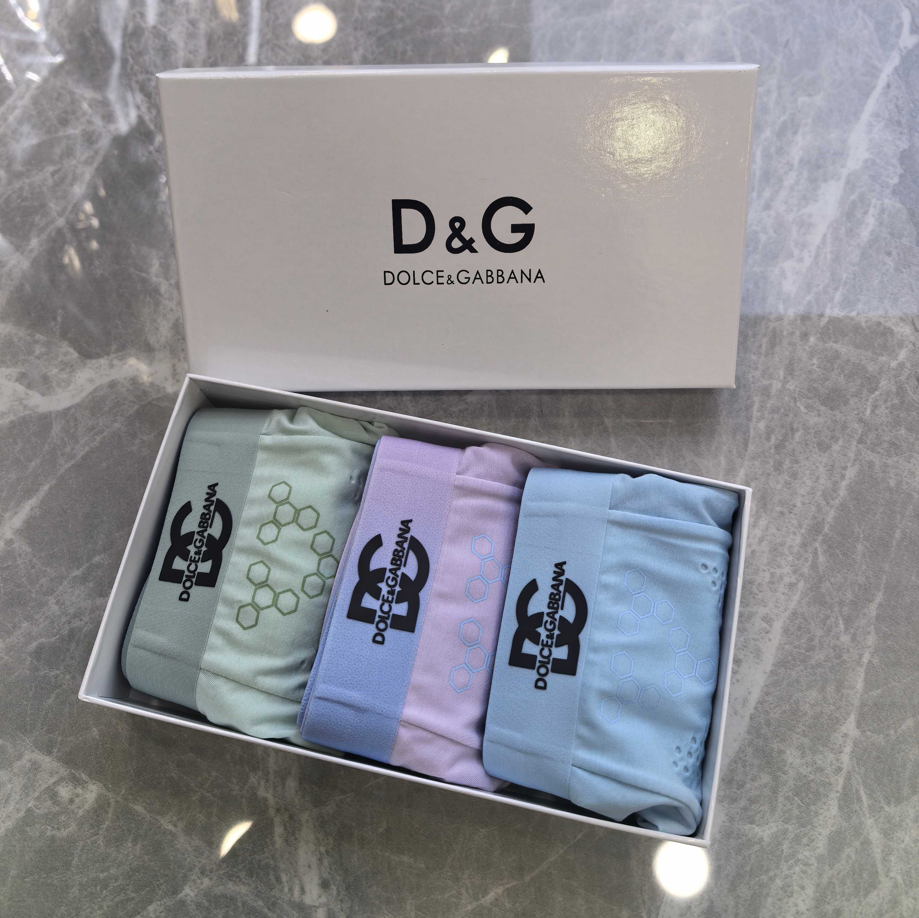  新品！DNG 原单品质，时尚潮男新品 锦纶冰丝无缝切割工艺 科学配 80支蓝鲸莫代尔，丝滑 透气 舒适