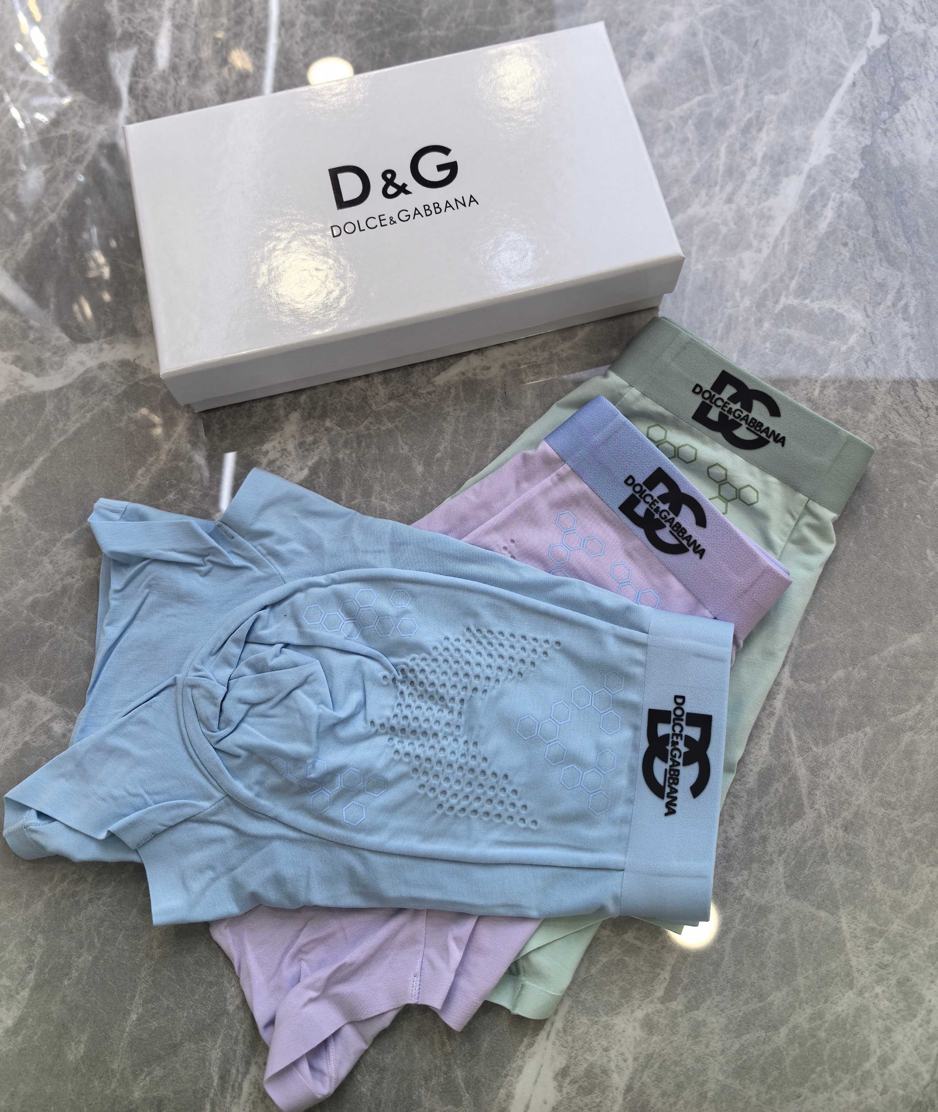  新品！DNG 原单品质，时尚潮男新品 锦纶冰丝无缝切割工艺 科学配 80支蓝鲸莫代尔，丝滑 透气 舒适